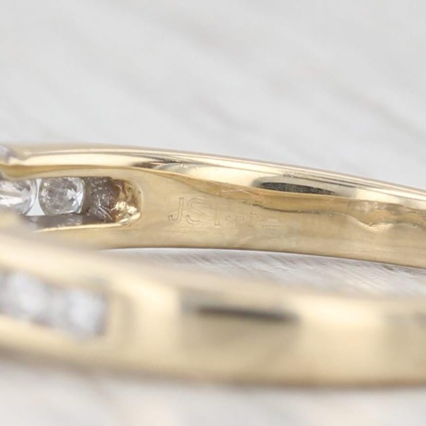 0.74ctw 3-Stone Round Diamond Engagement Ring 14k Yellow Gold Size 7.25 im Angebot 2