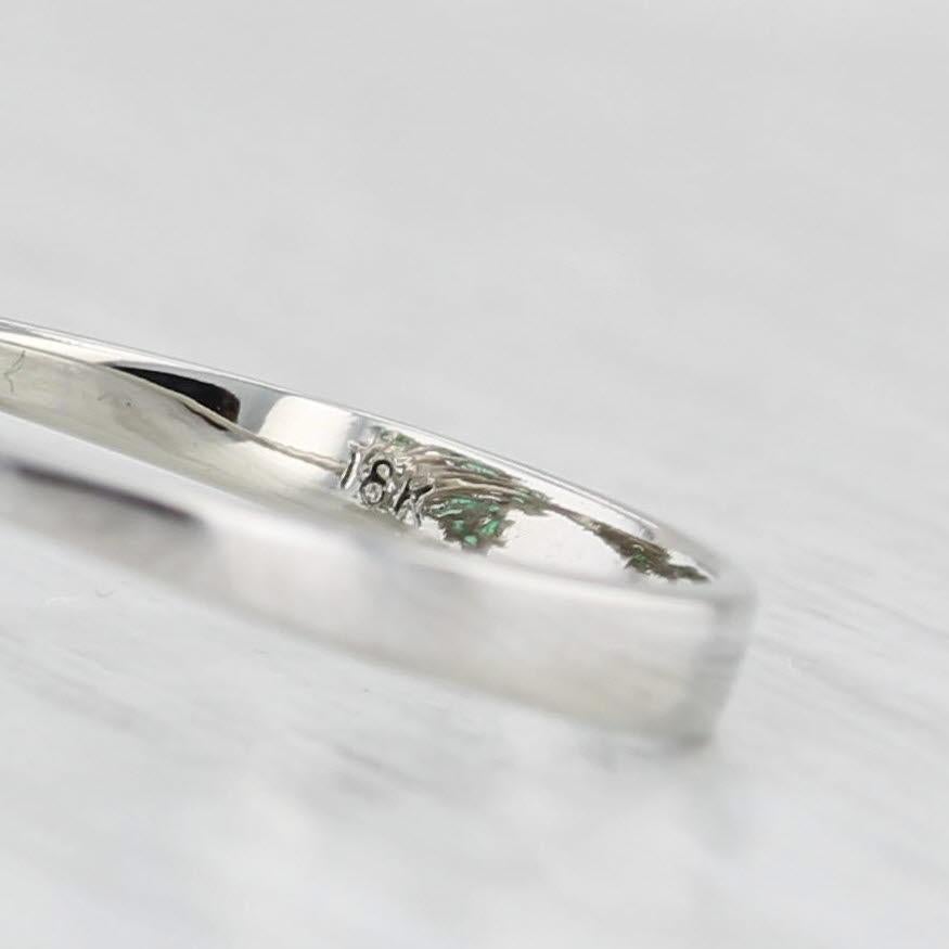 Anello a fiore con diamante smeraldo da 0,74 carati in oro bianco 18 carati, misura 6,75 in vendita 2