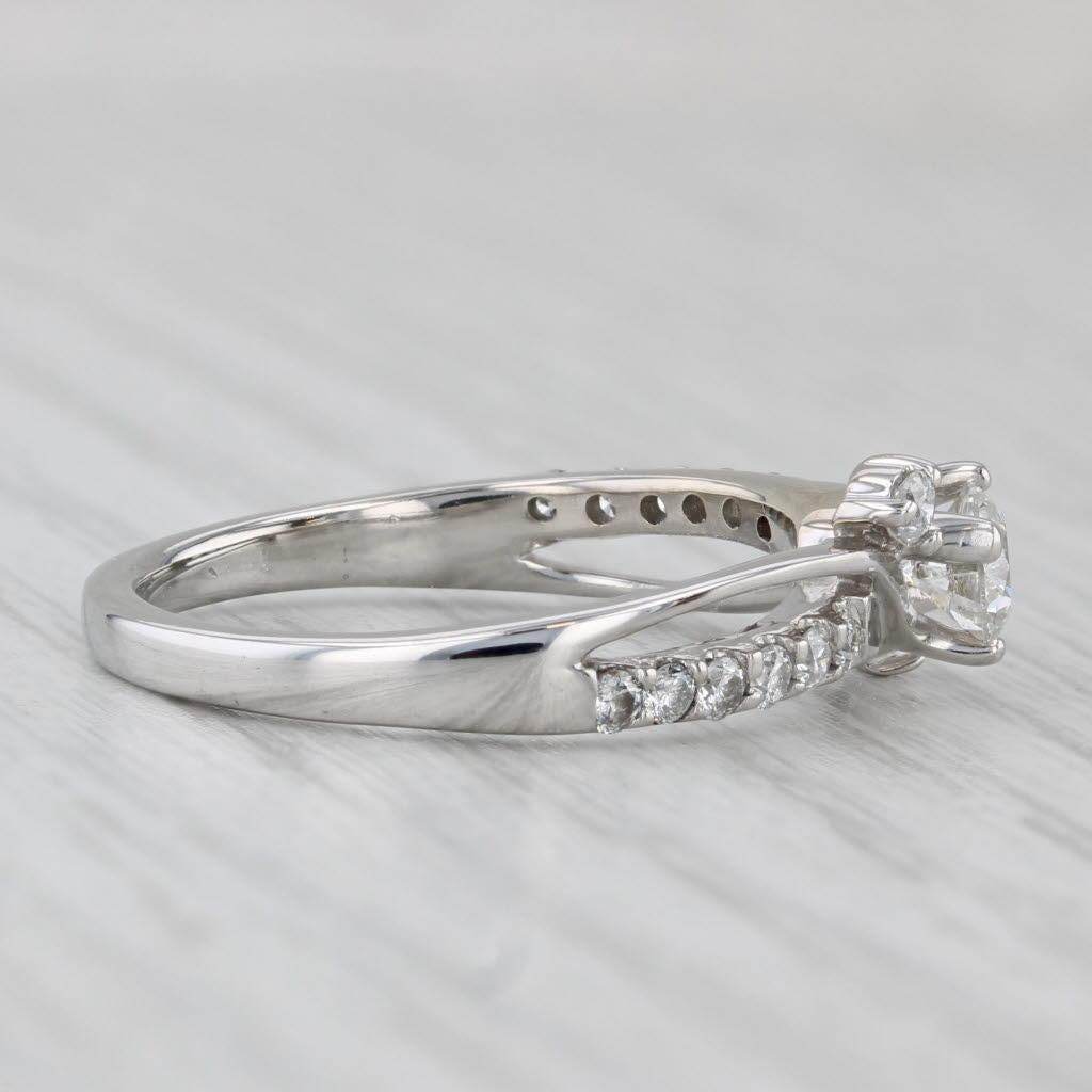 Bague de fiançailles bypass en or blanc 14 carats avec diamants ronds de 0,74 carat, taille 7,75 Unisexe en vente