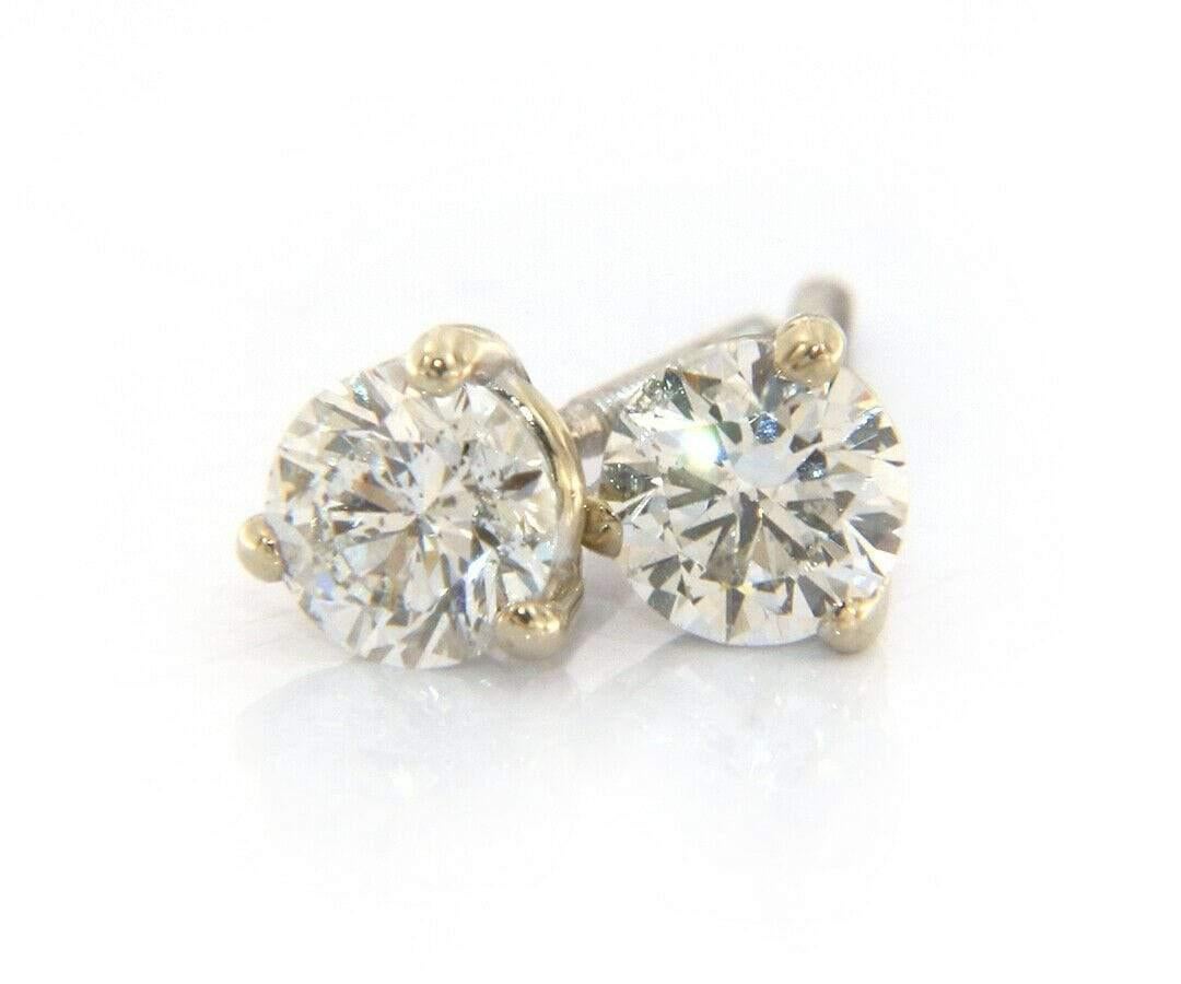 0.74ctw Round Diamond Solitaire Stud Earrings in 14K White Gold In Excellent Condition For Sale In Vienna, VA