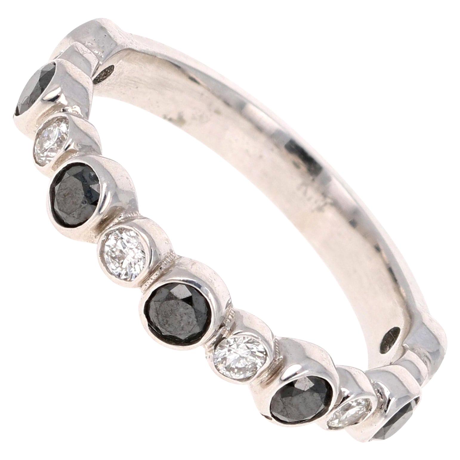 0.75 Carat Black and White Diamond White Gold Band For Sale