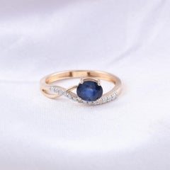 0.75 Carat Blue Sapphire Gemstone 0.10 Ct SI/H Diamond Ring 14 Karat Yellow Gold