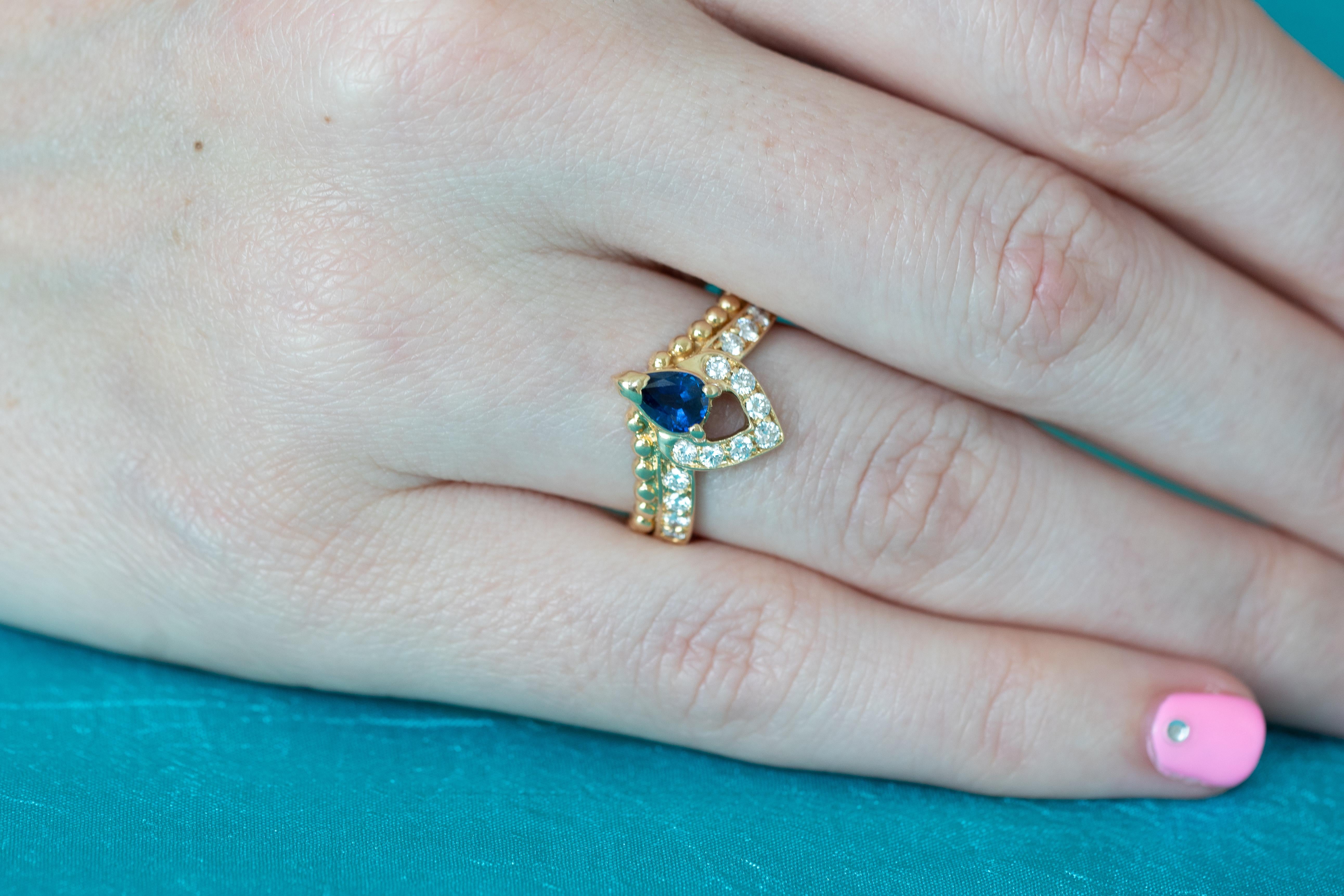 0.75 Carat Diamond and Sapphire 18 Karat Yellow Gold Ring 3