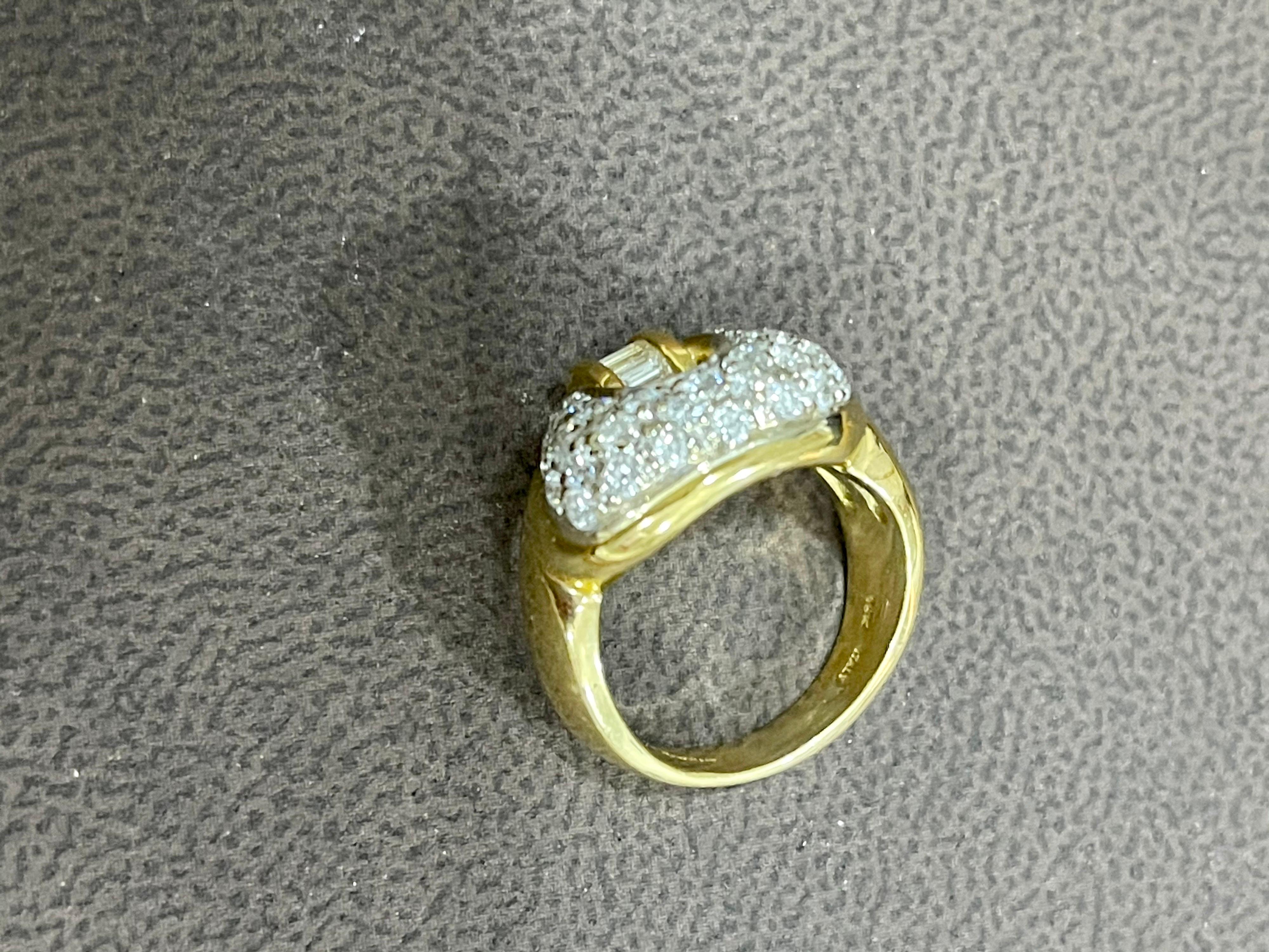 0.75 Carat Diamond Cocktail 18 Karat Yellow Gold Ring In Excellent Condition For Sale In New York, NY