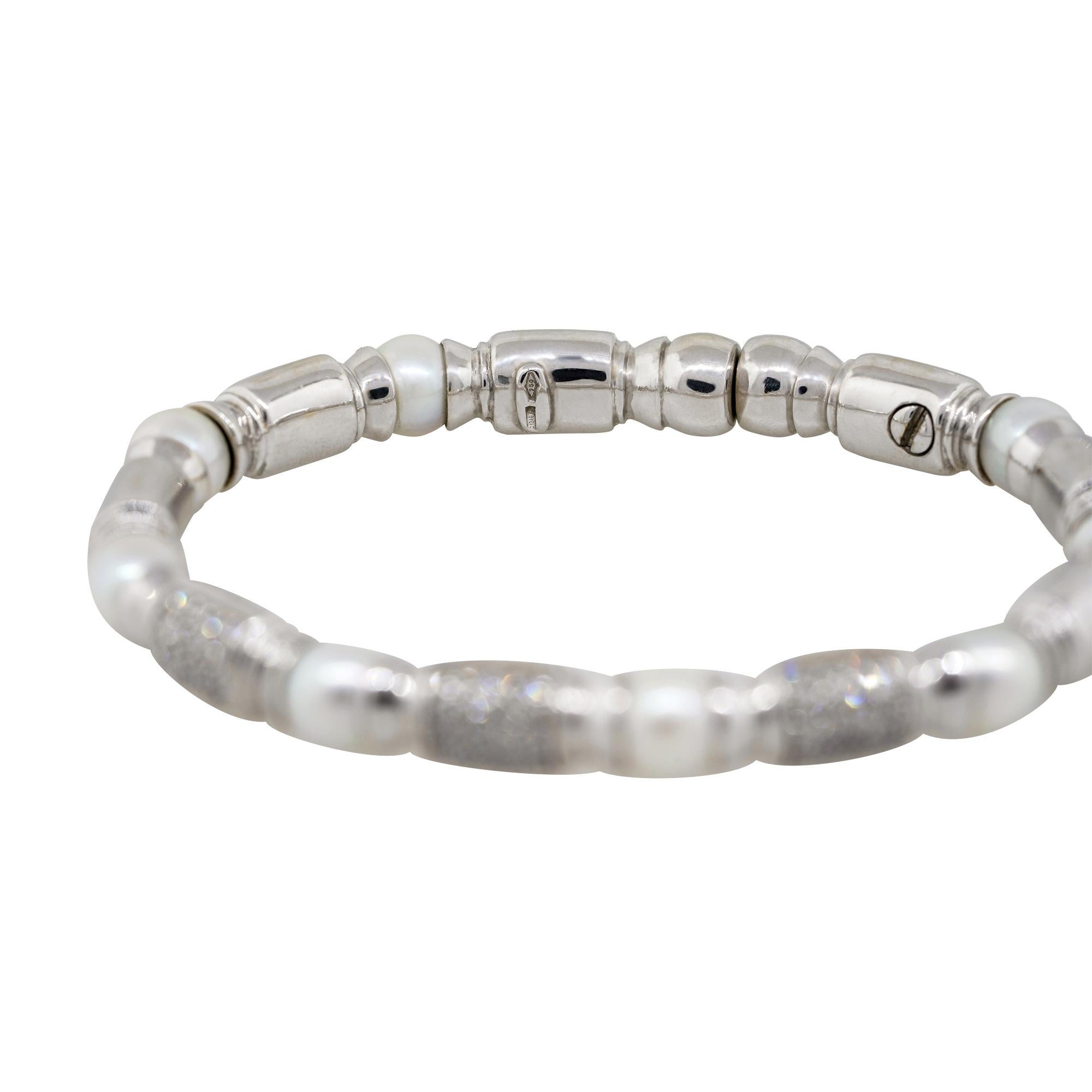 Round Cut 0.75 Carat Diamond Pearl Open Cuff Bangle Bracelet 18 Karat in Stock For Sale