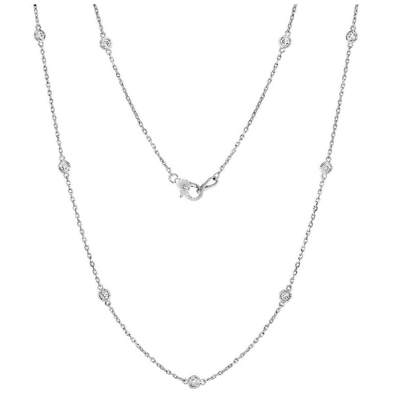 Collar Cruz de Diamantes de 0,75 Quilates en Oro Blanco de 14 K en venta