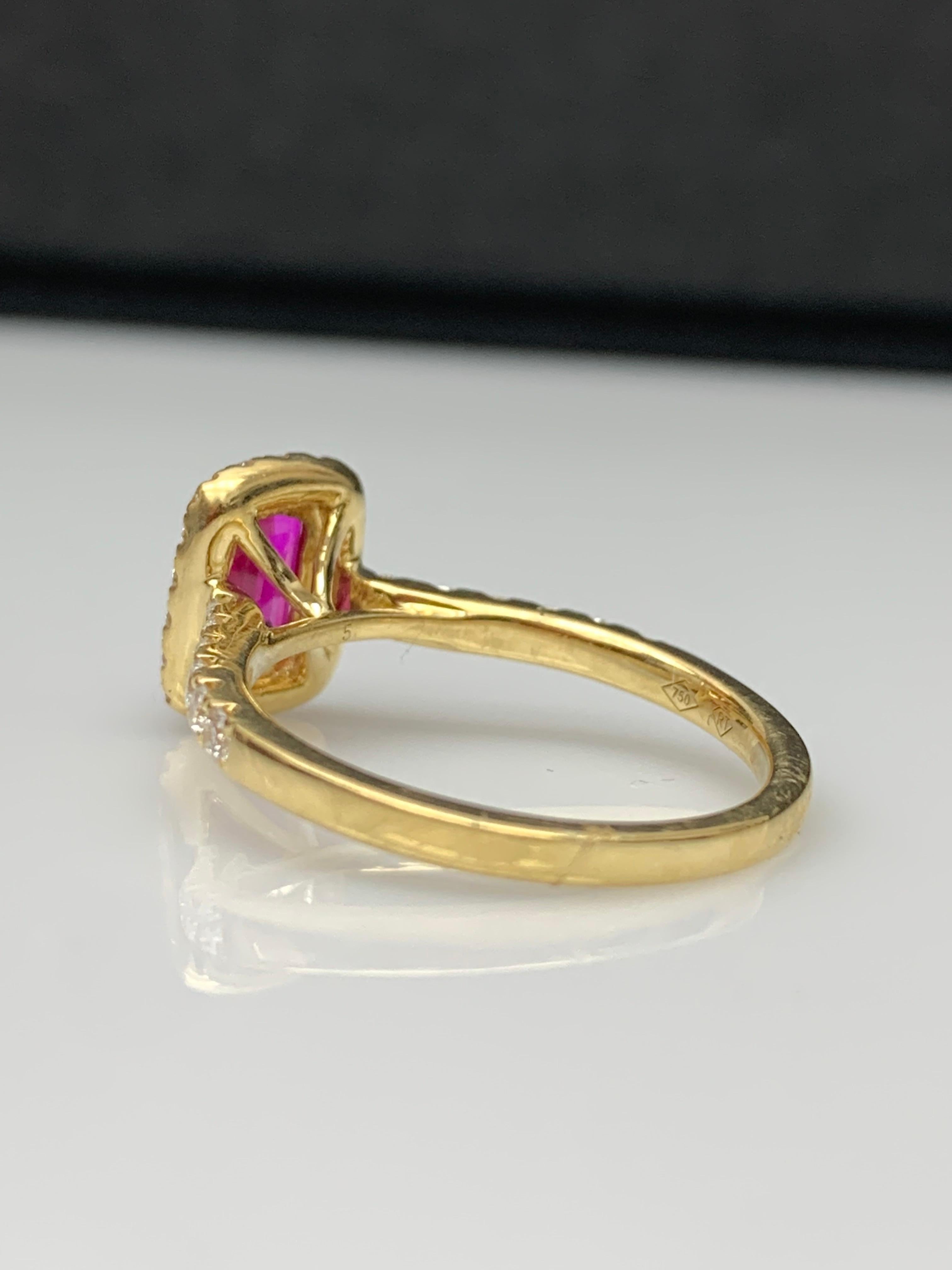 Moderne 0.75 Carat Emerald Cut Ruby Diamond Engagement Ring in 18K Yellow Gold (Bague de fiançailles en or jaune 18K) en vente