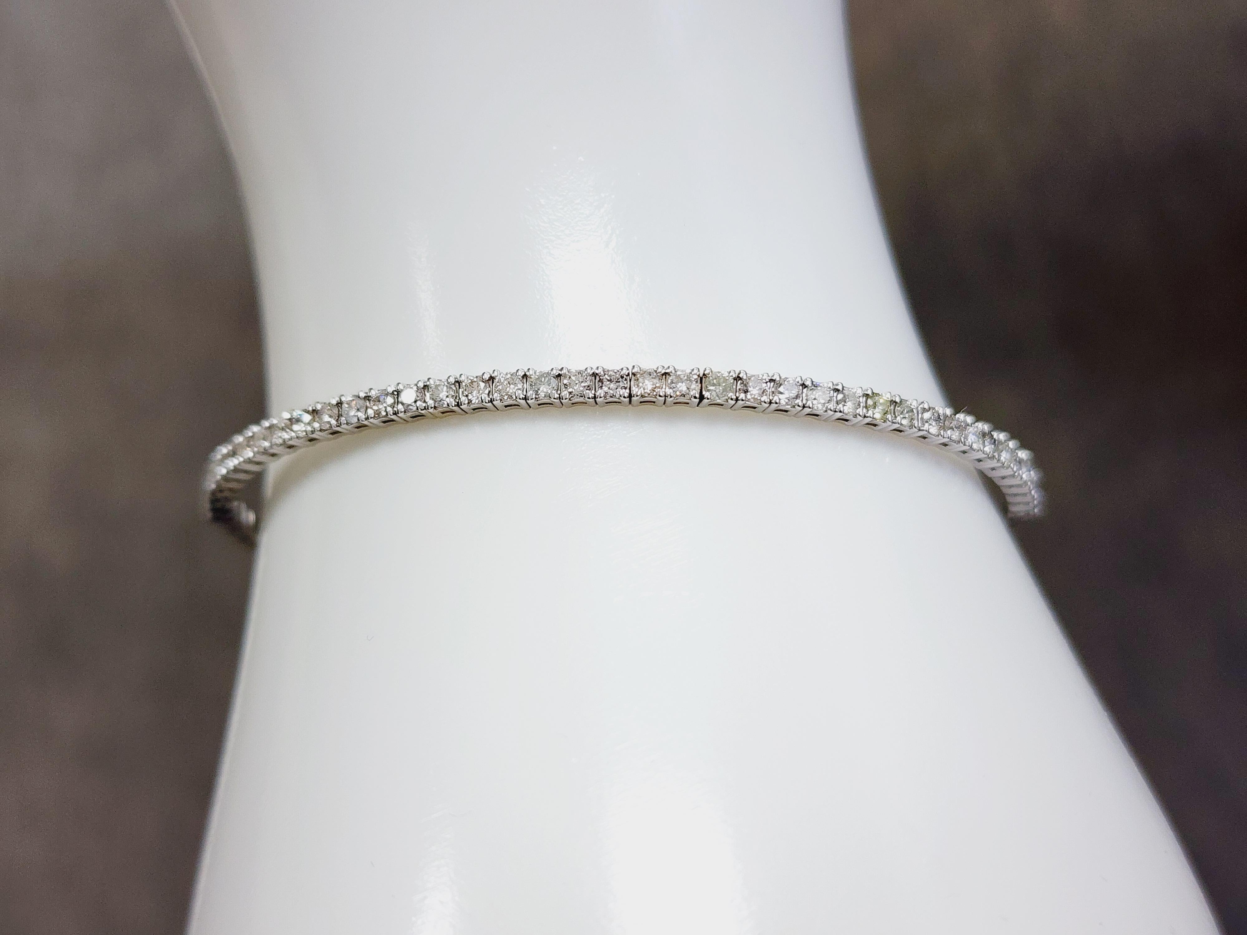 Women's or Men's 0.75 Carat Flexible Bangle White Gold 14 Karat Bracelet