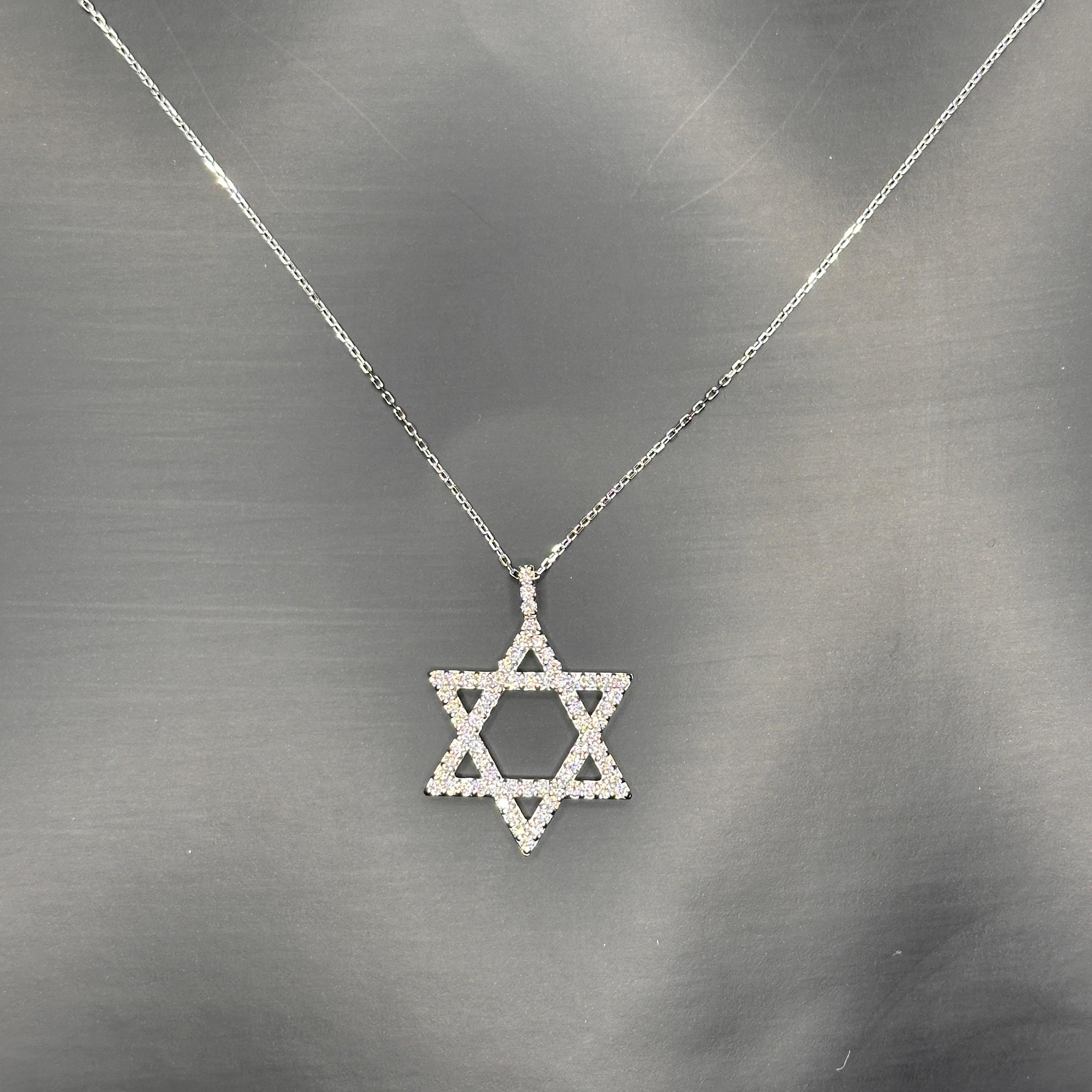 Contemporain Collier avec pendentif en or blanc 14 carats et diamant étoilé juif de 0,75 carat en vente