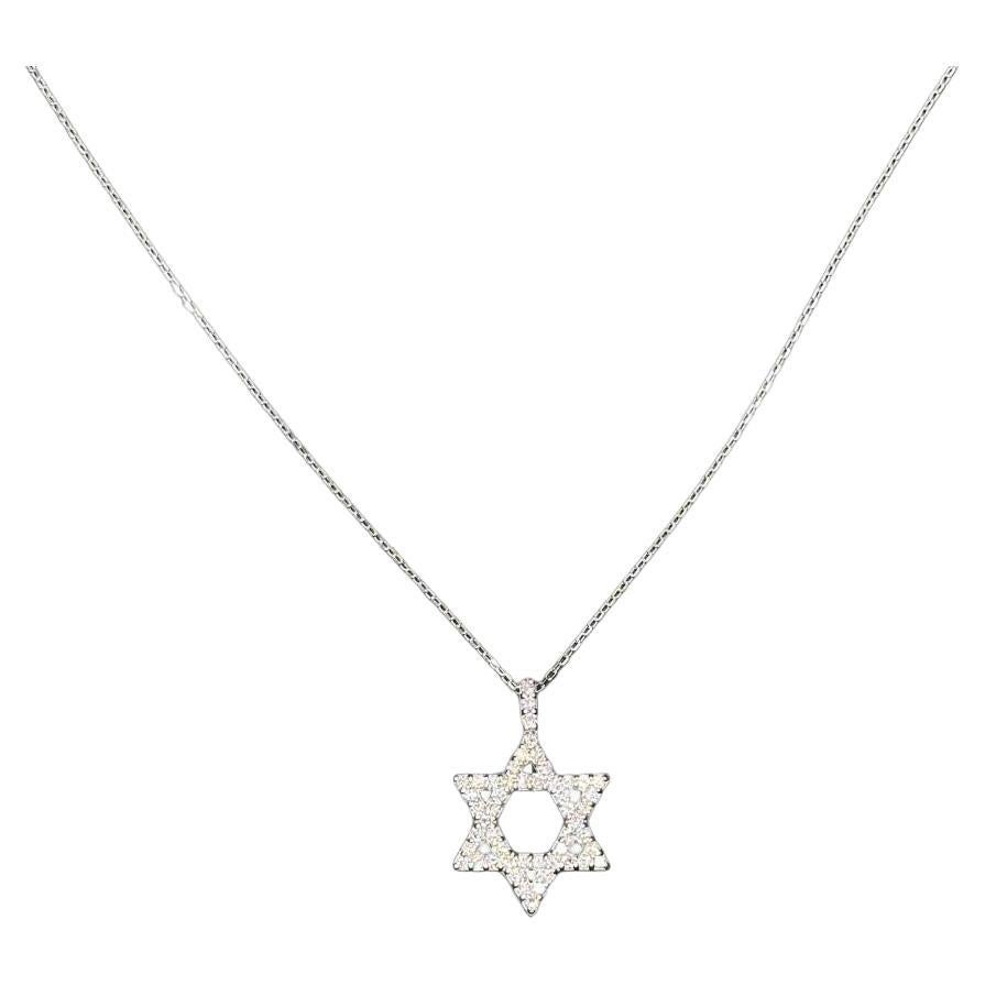 Collier avec pendentif en or blanc 14 carats et diamant étoilé juif de 0,75 carat en vente