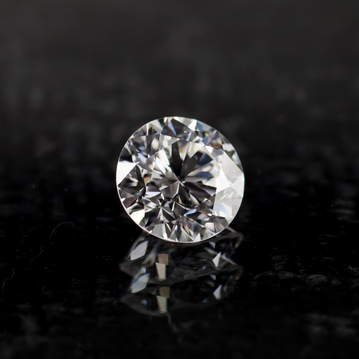 0,75 Karat loser D / VS2 runder Diamant im Brillantschliff GIA zertifiziert (Moderne) im Angebot