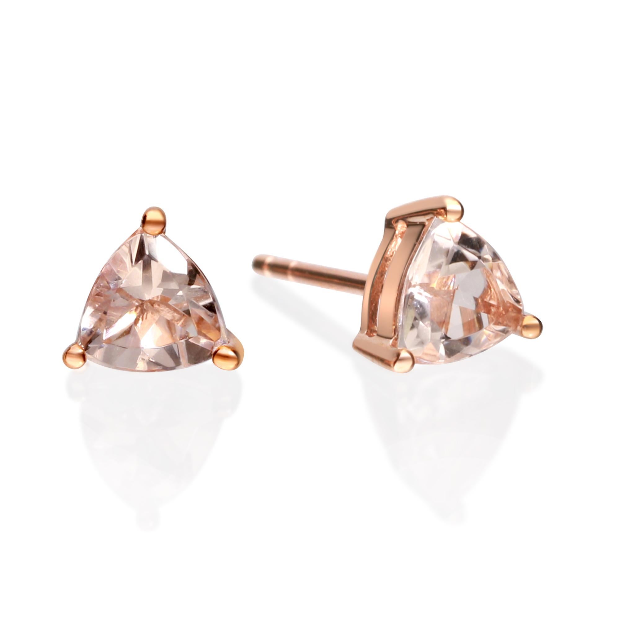 0.75 Carat Morganite Trillion Cut 10K Rose Gold Stud Earring In New Condition For Sale In New York, NY