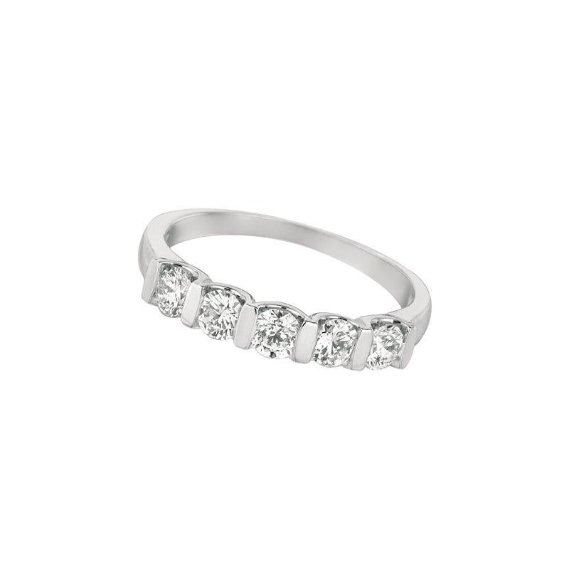 For Sale:  0.75 Carat Natural Diamond 5 Stone Ring Band G SI 14 Karat White Gold 3