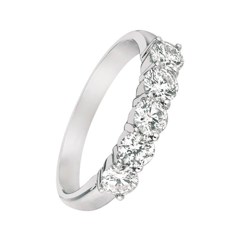 For Sale:  0.75 Carat Natural Diamond Ring G SI 14 Karat White Gold 5 Stones 2