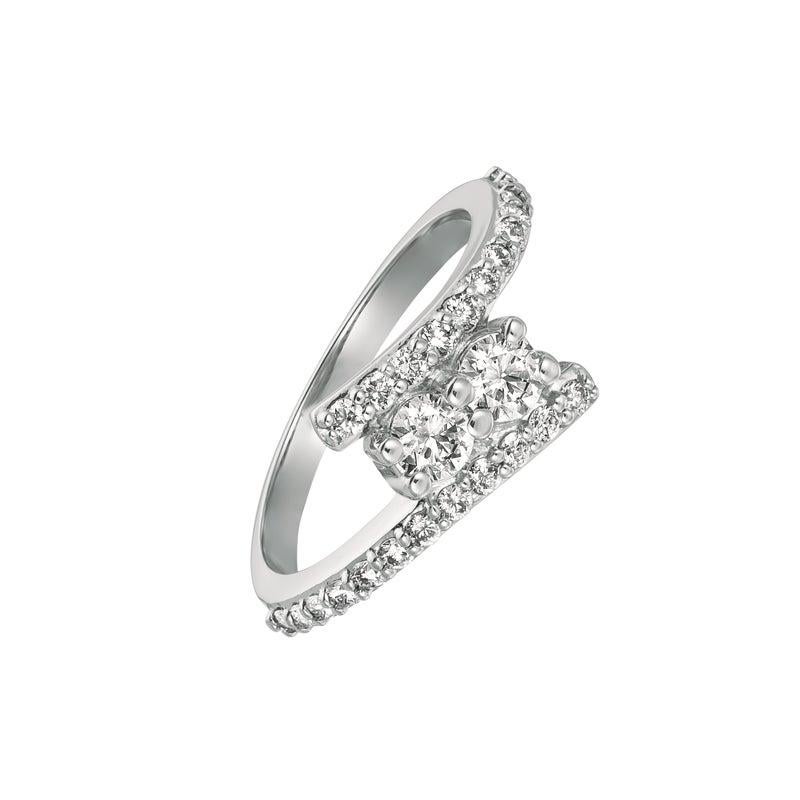 For Sale:  0.75 Carat Natural Diamond Ring G SI 14 Karat White Gold 2