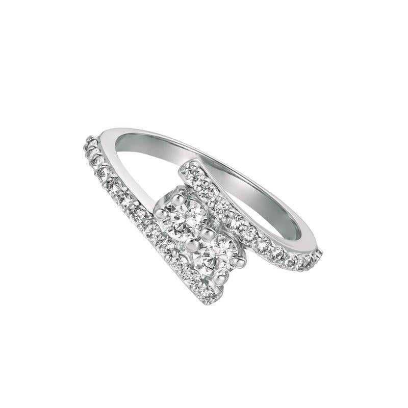 For Sale:  0.75 Carat Natural Diamond Ring G SI 14 Karat White Gold 3