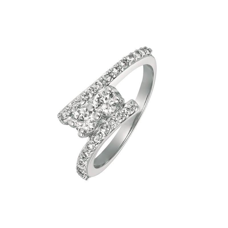 For Sale:  0.75 Carat Natural Diamond Ring G SI 14 Karat White Gold 4