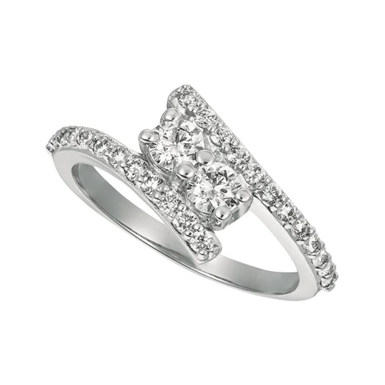 For Sale:  0.75 Carat Natural Diamond Ring G SI 14 Karat White Gold