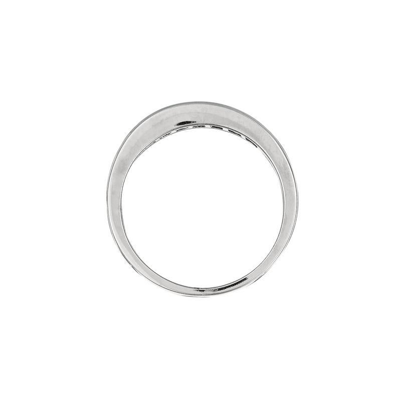 Contemporain Bague en or blanc 14 carats avec diamants et saphirs naturels de 0,75 carat en vente