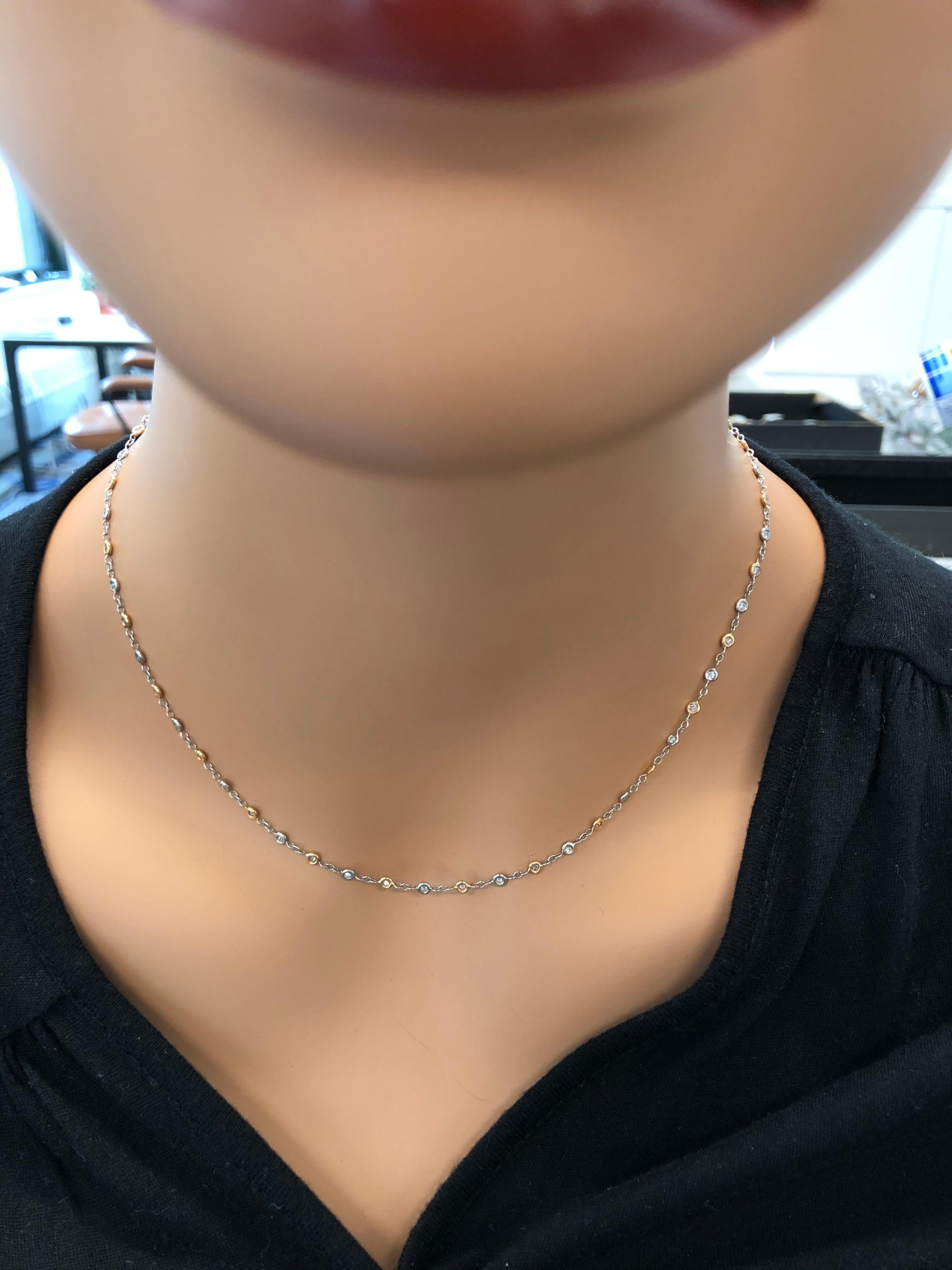 Contemporary 0.75 Carat Natural Pink and White Diamond Necklace in Platinum and 18k Rose Gold For Sale