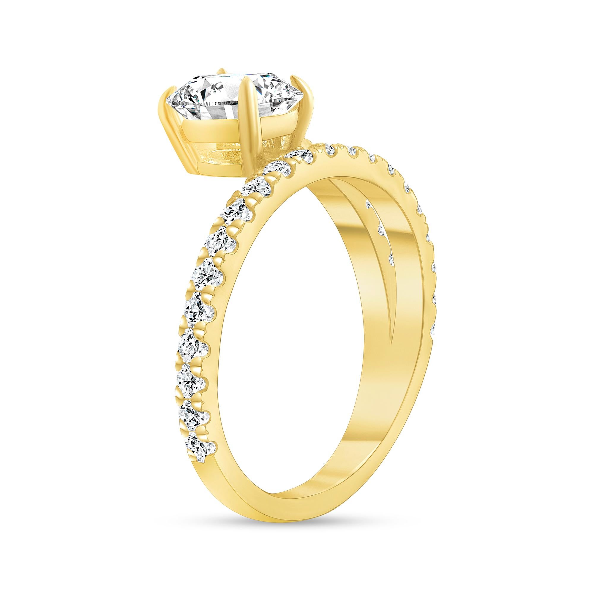 For Sale:  0.75 Carat Oval Cut Diamond Engagement Ring Design, '0.50 Carat Center Diamond' 4