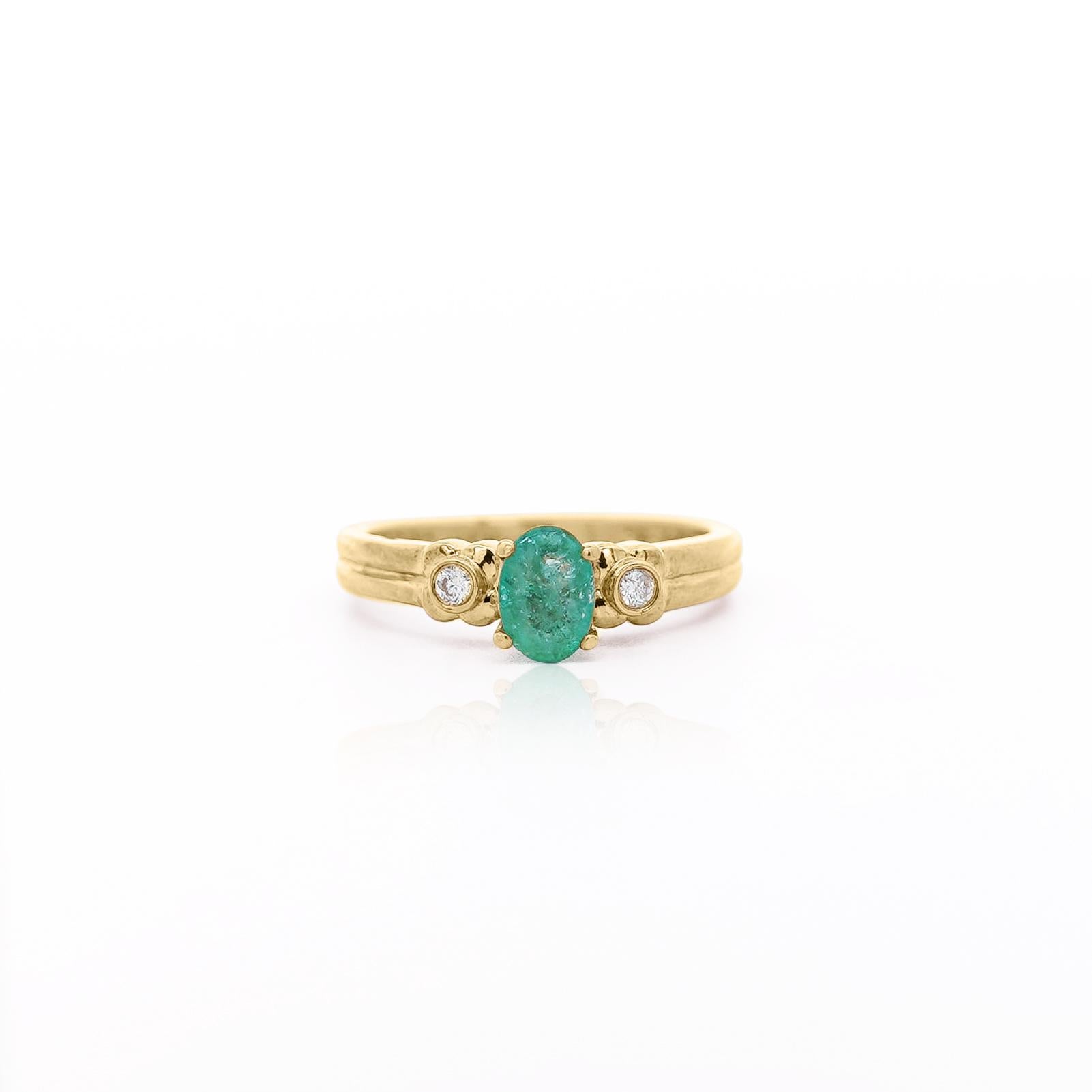 0.75 Carat Oval Cut Emerald & Diamond 3 Stone 14k Ring For Sale 2