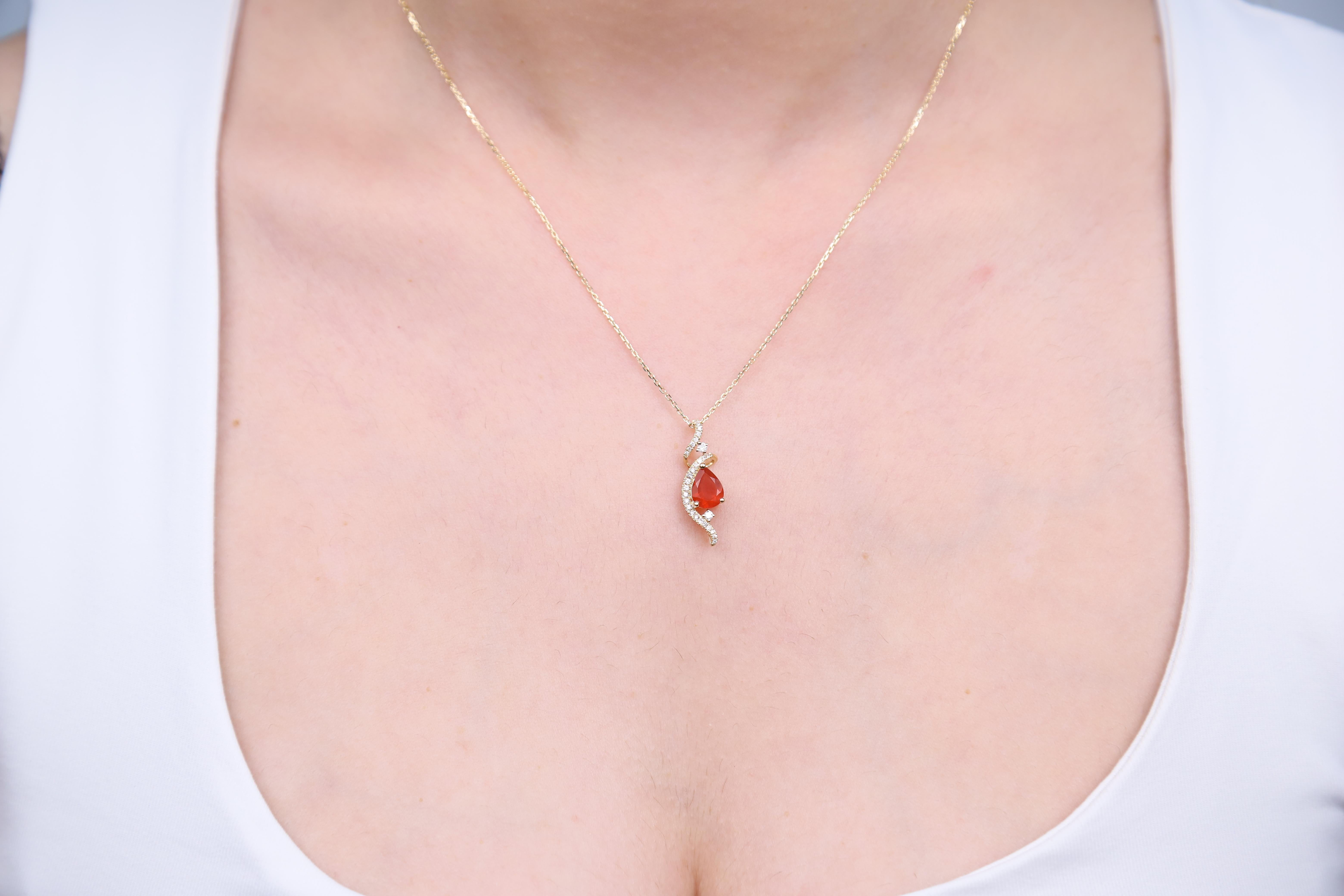 0.75 Carat Pear Cut Fire Opal Diamond Accents 14K Yellow Gold Pendant In New Condition For Sale In New York, NY