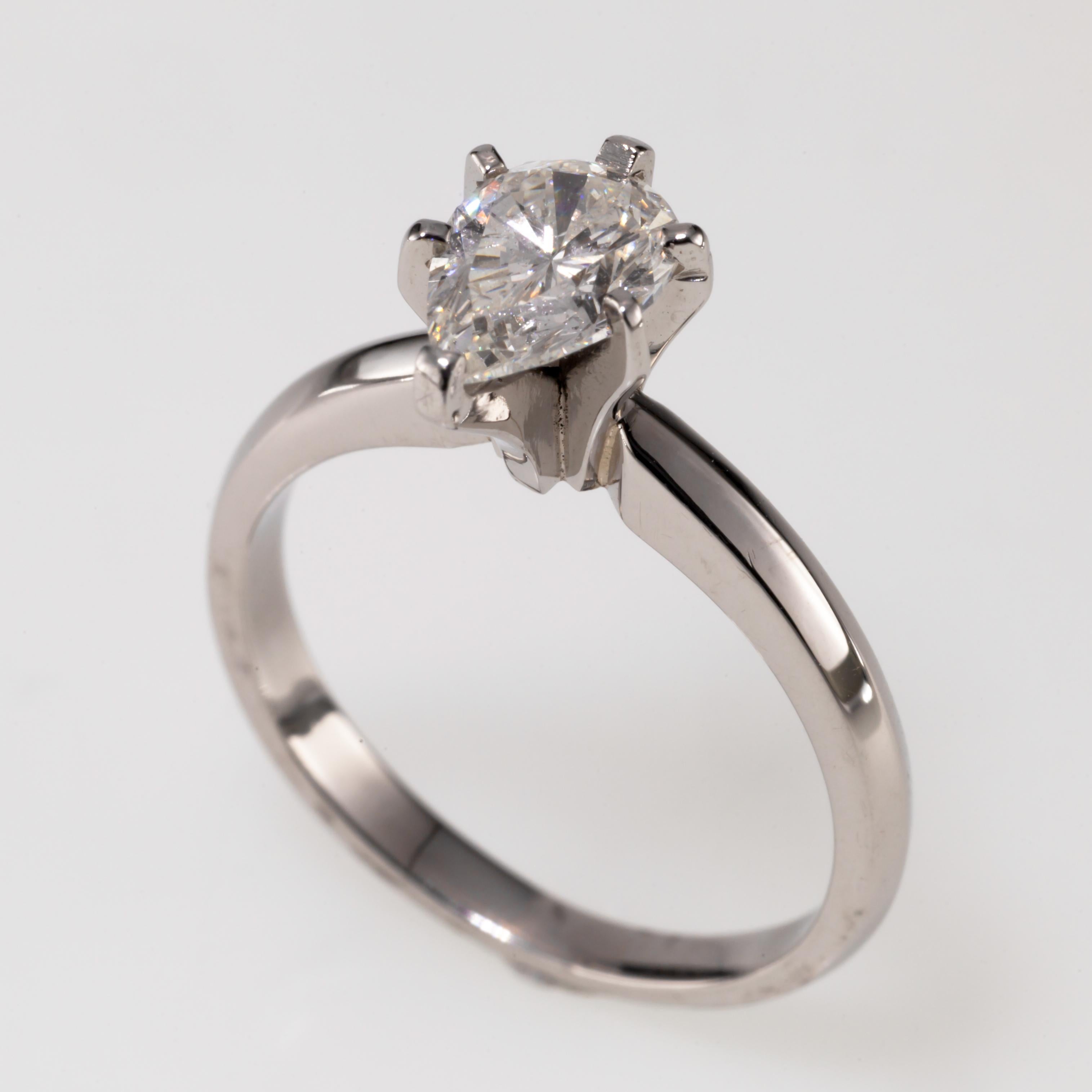 0.75 Carat Pear Shaped Diamond Platinum Solitaire Engagement Ring For Sale 2