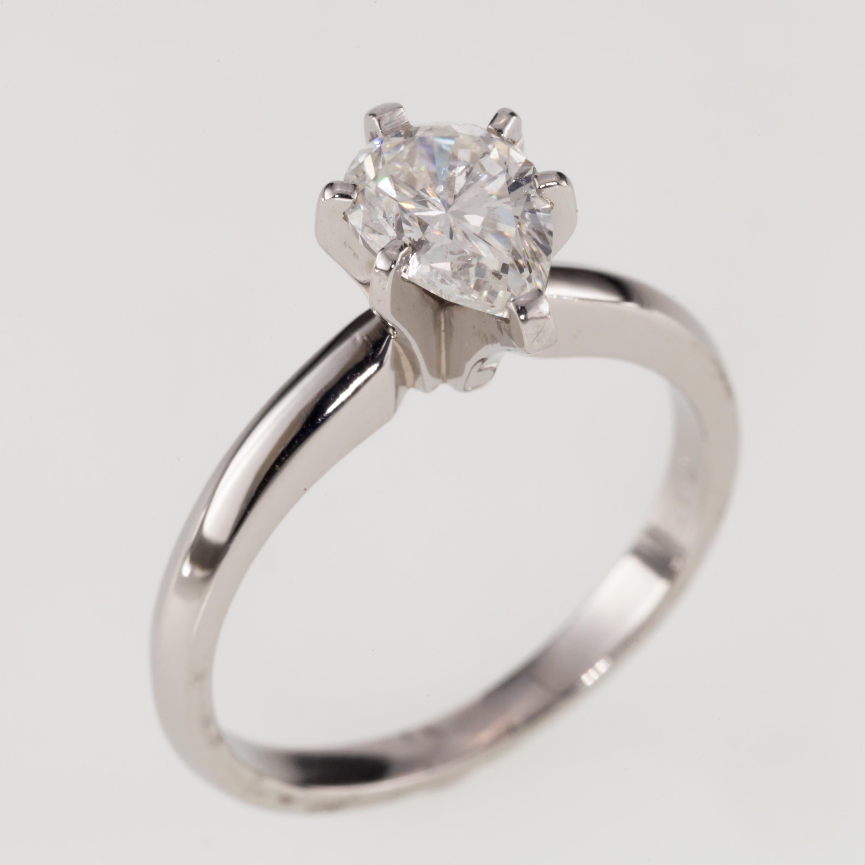 0.75 Carat Pear Shaped Diamond Platinum Solitaire Engagement Ring For Sale 1
