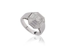 0.75 Carat Radiant cut with 1.30 Carat Baguette Pie Cut Setting in 18 Karat Gold
