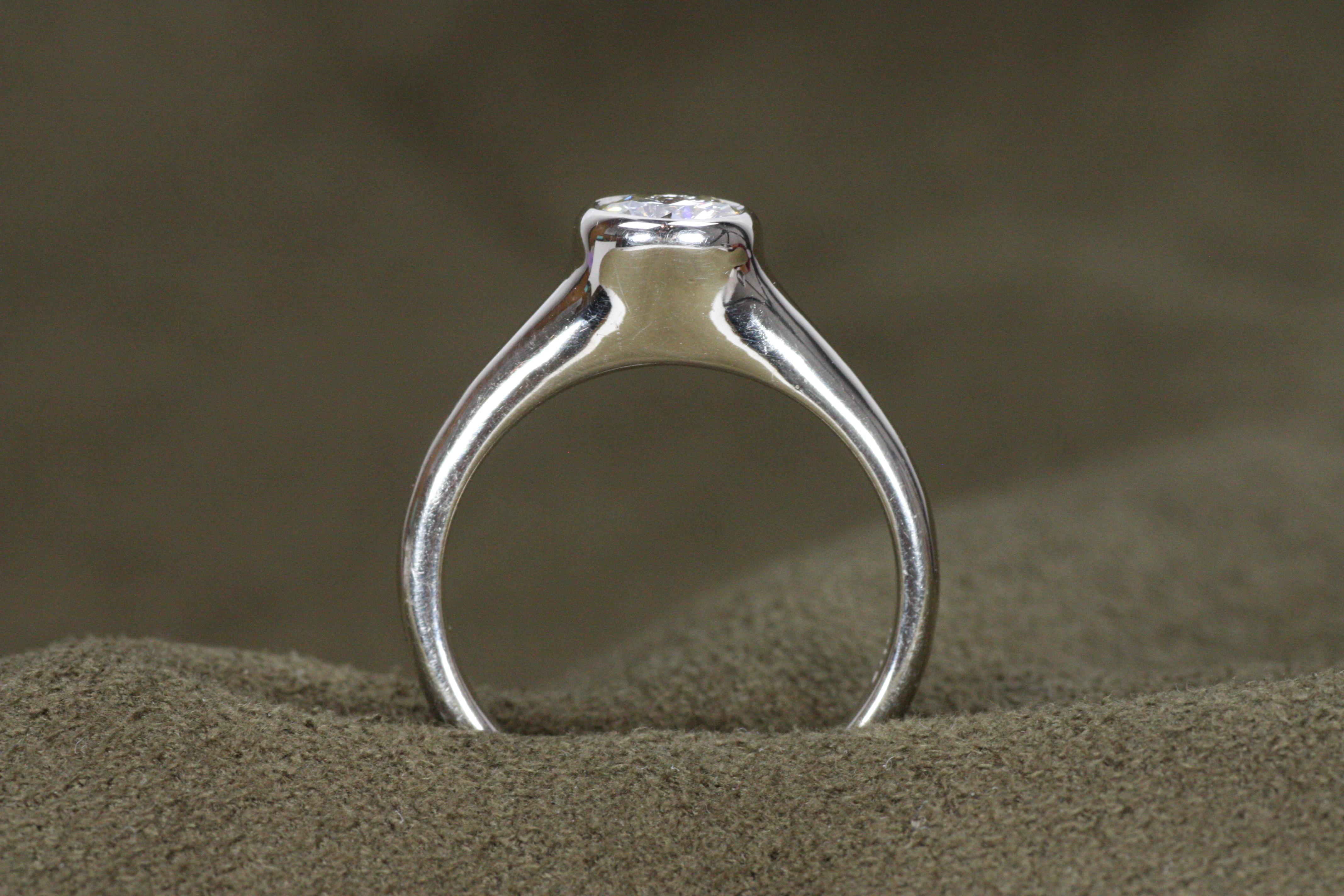 Women's 0.75 Carat Round Brilliant Cut Bezel Solitaire 14K Engagement Ring For Sale