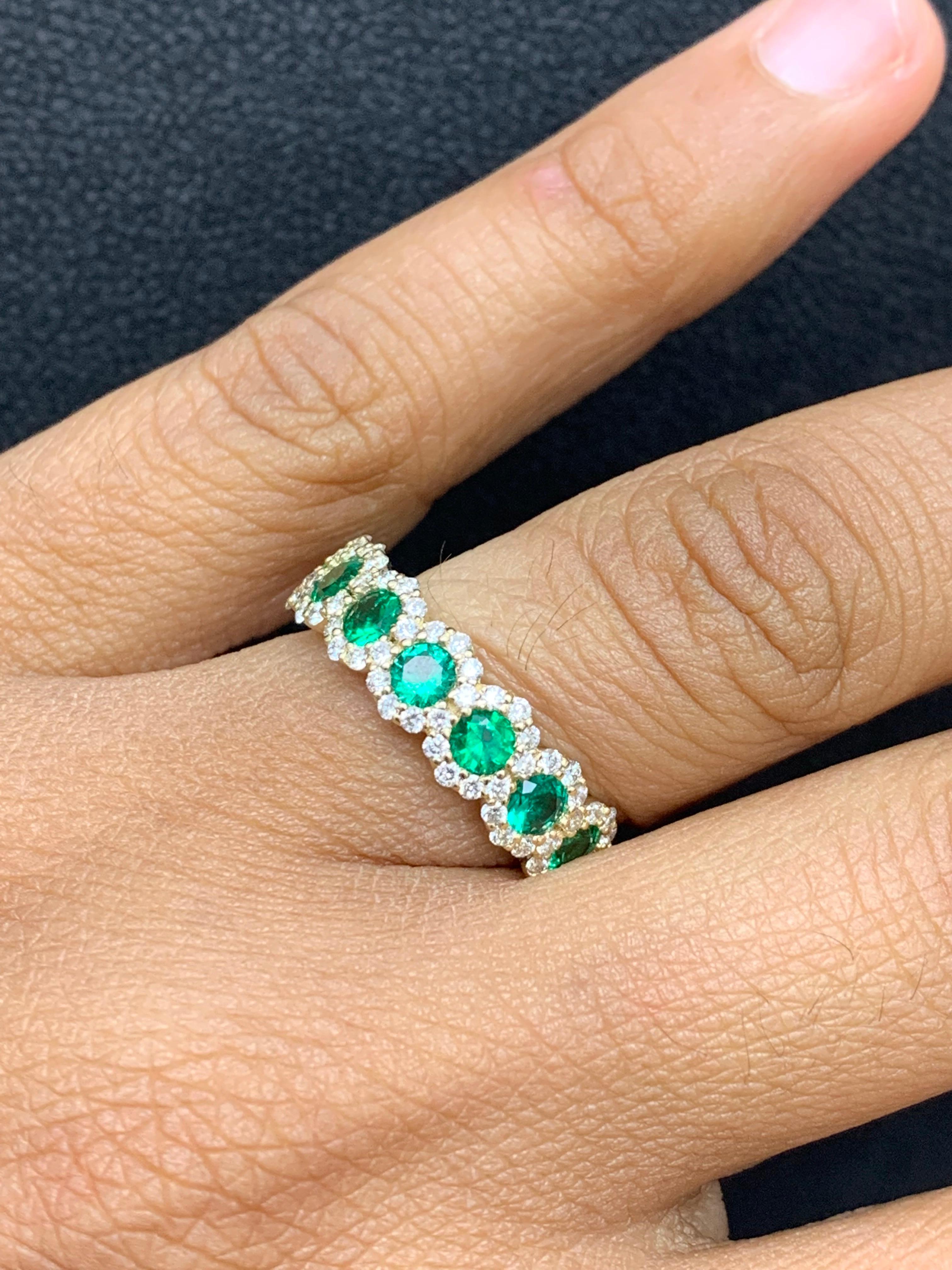 0.75 Carat Round Cut Emerald and Diamond Halfway Wedding Band in 14K Yellow Gold For Sale 3