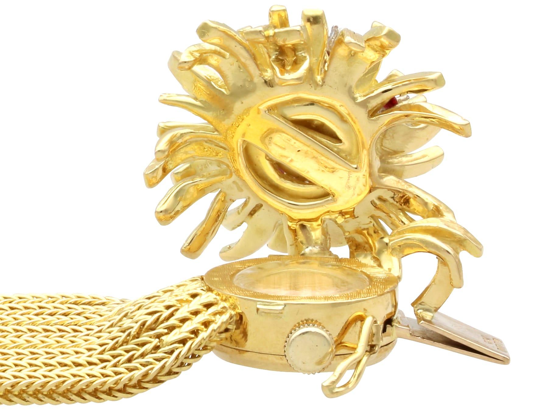 Orologio in oro giallo 18k con rubino da 0,75 carati e diamanti da 0,52 carati - Vintage 1964 in vendita 7