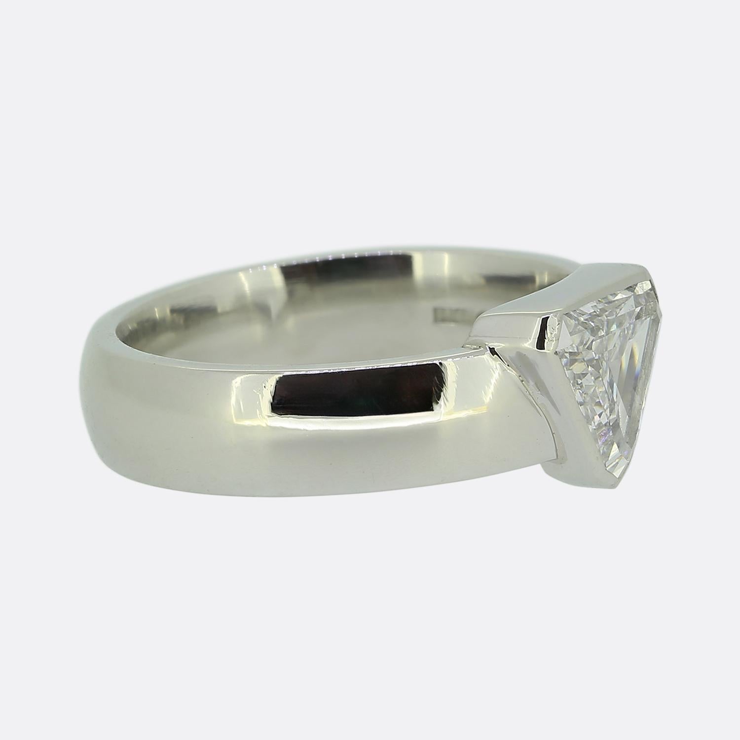 0.75 Karat Schildschliff Diamant Solitär Ring im Zustand „Gut“ im Angebot in London, GB