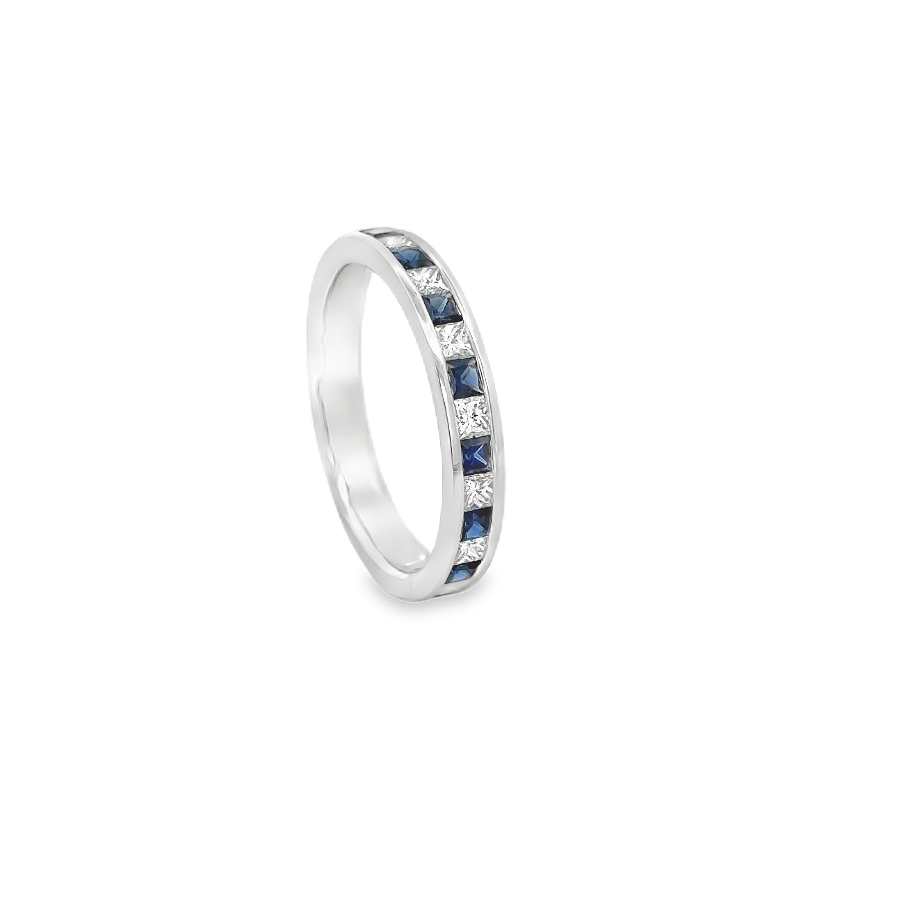 Roman Malakov 0.75 Carat Total Princess Cut Sapphire & Diamond Wedding Band Ring In New Condition For Sale In New York, NY