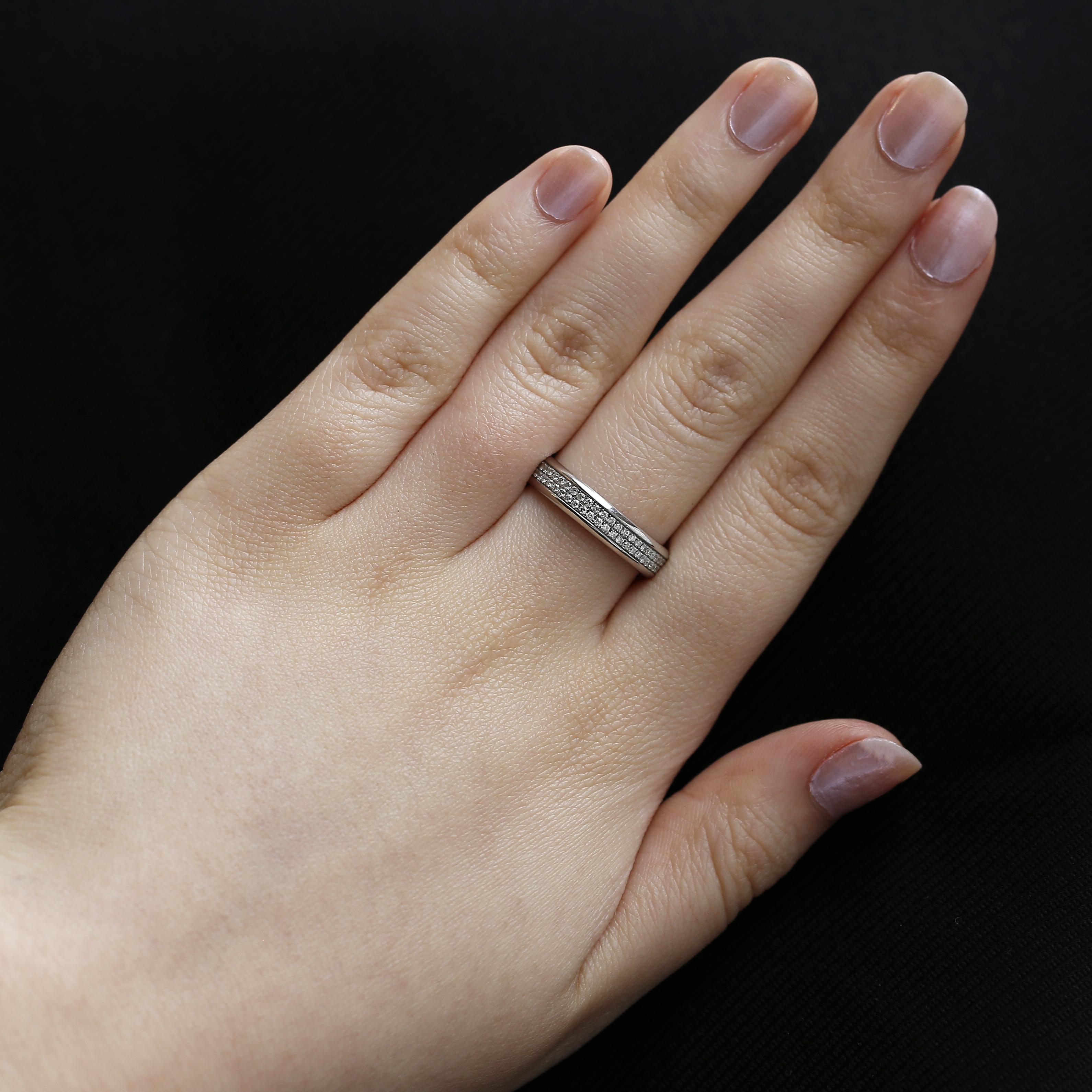 Taille brillant 0.75 Carat Two-Row Diamond Eternity Band Ring Size N (54) en vente