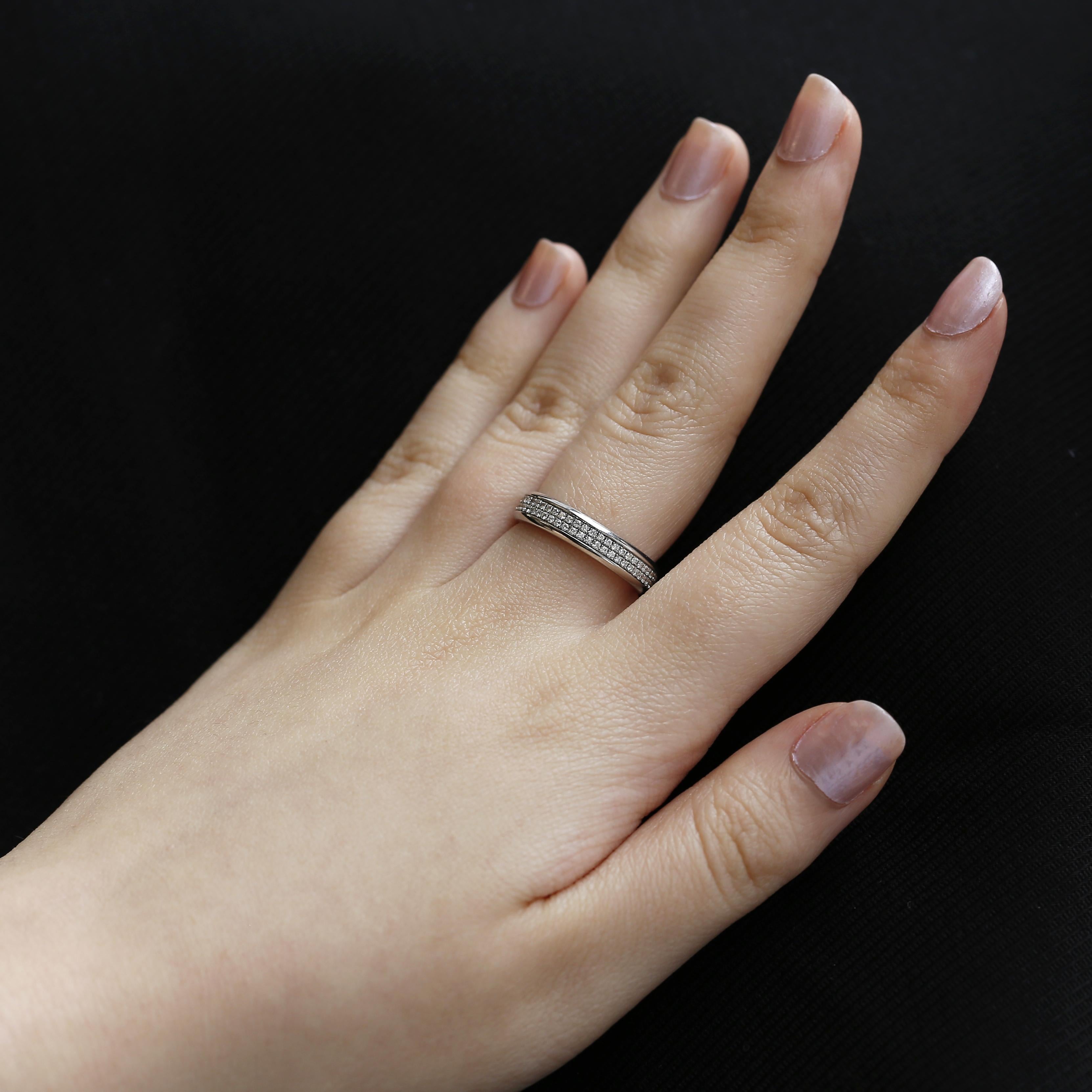 0.75 Carat Two-Row Diamond Eternity Band Ring Size N (54) Excellent état - En vente à London, GB