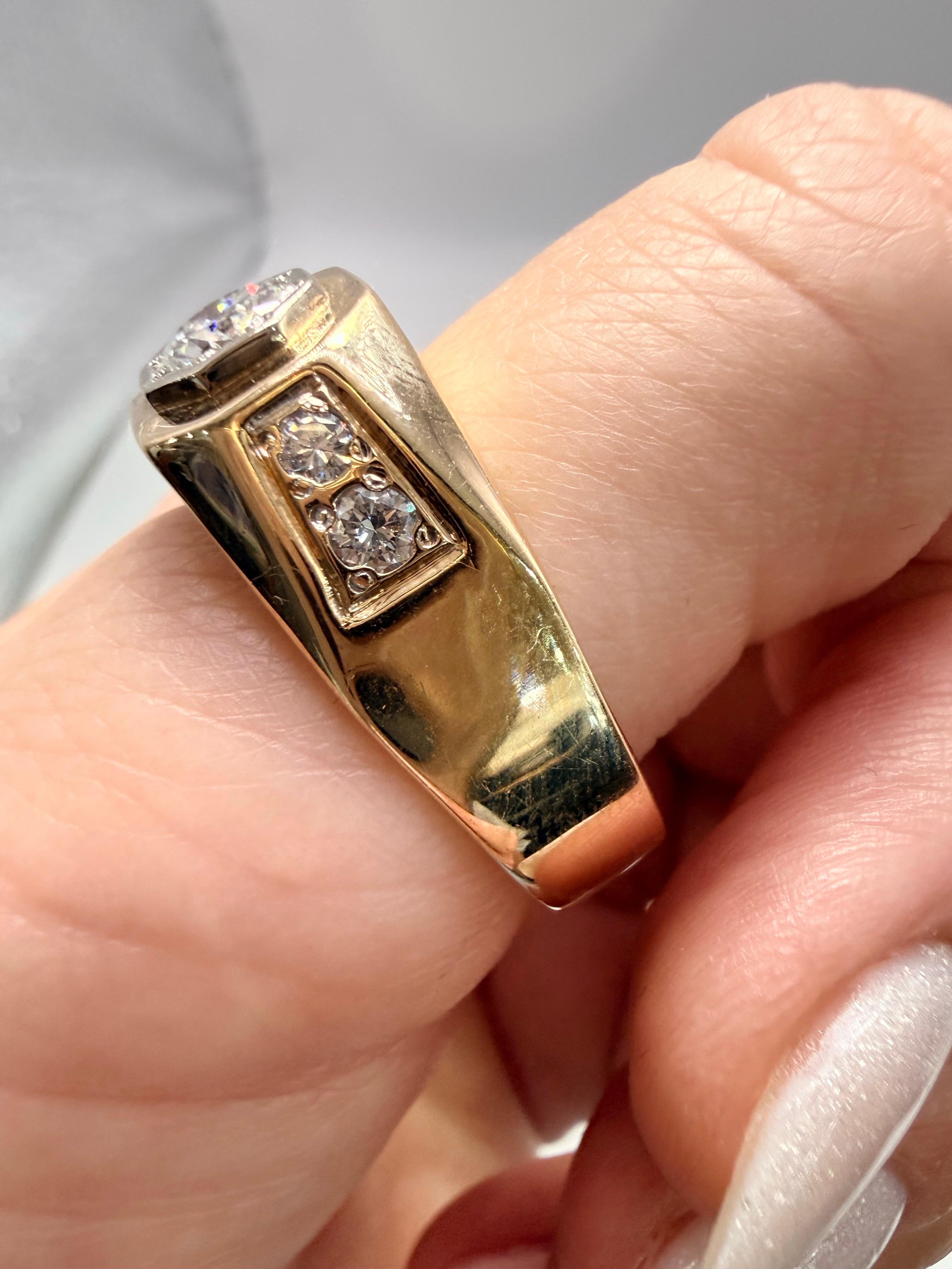 0,75 Karat Herren Diamantring 14KT Gold im Angebot 1