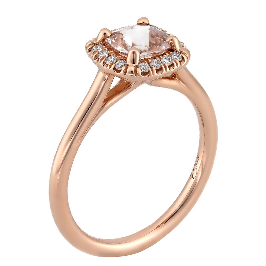 0.75 Carats Morganite Diamonds set in 14K Rose Gold Ring In New Condition For Sale In Los Angeles, CA