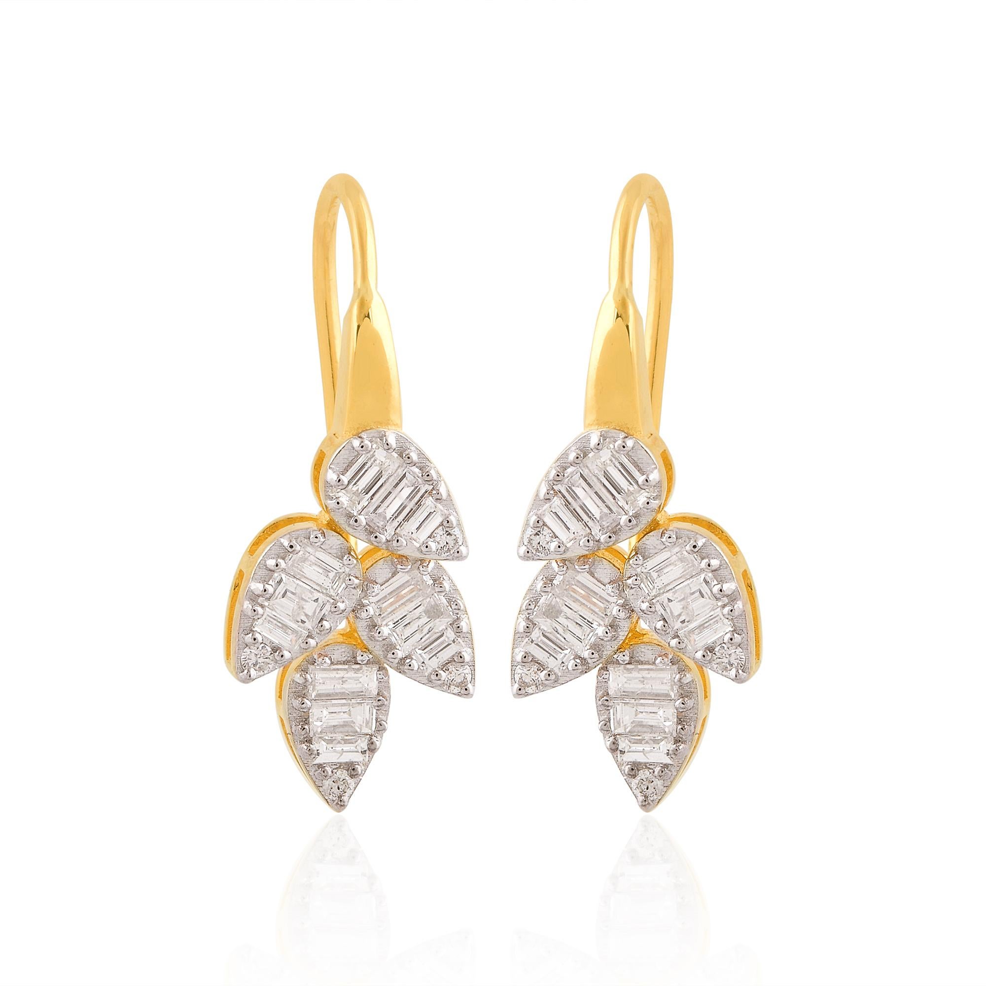 Moderno Orecchini a gancio con diamante Baguette 0,75 ct SI/HI in oro giallo 18 carati in vendita