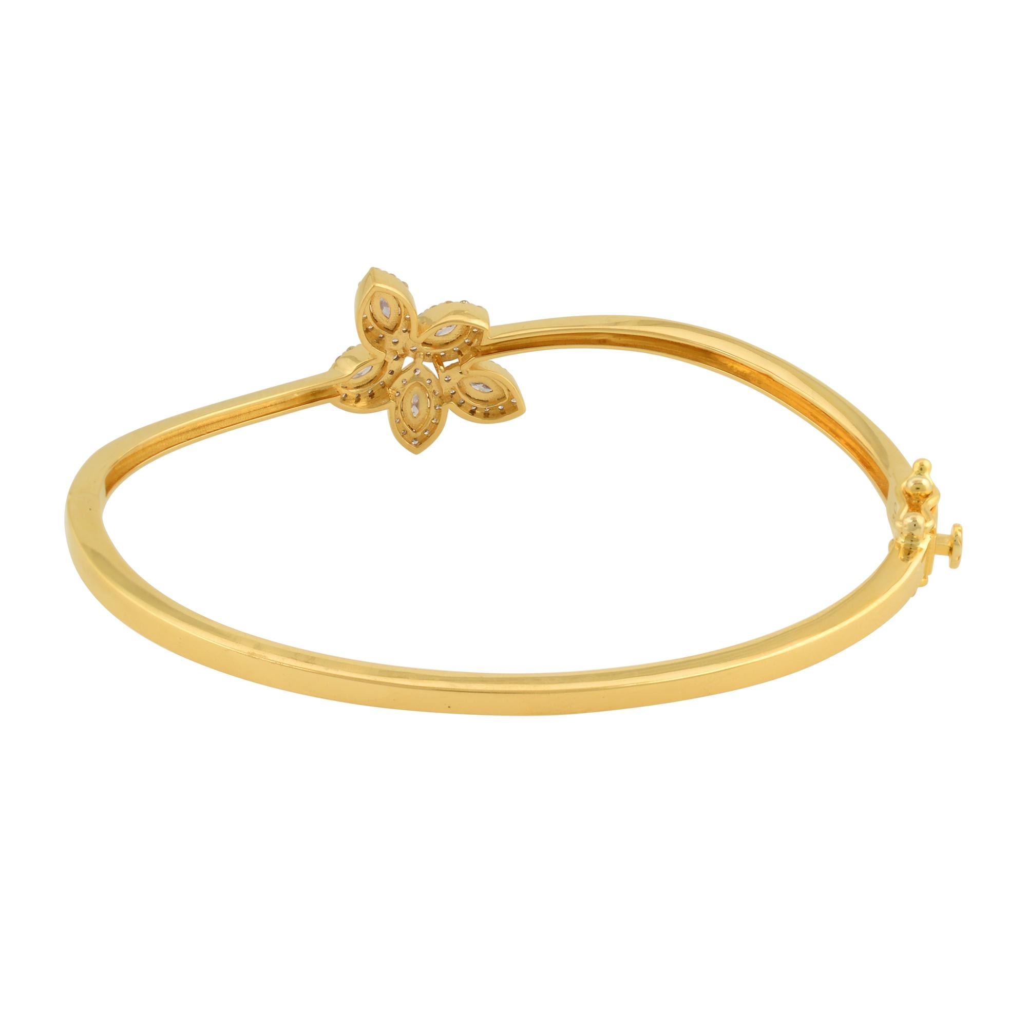0.75 Ct SI/HI Marquise Round Diamond Flower Bangle Bracelet 18 Karat Yellow Gold (Marquiseschliff) im Angebot