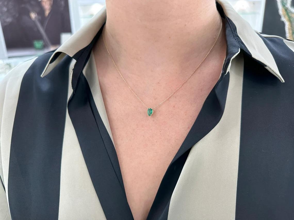 0.75ct 14K Natural Medium Dark Green Pear Cut Emerald Prong Set Pendant Necklace In New Condition For Sale In Jupiter, FL