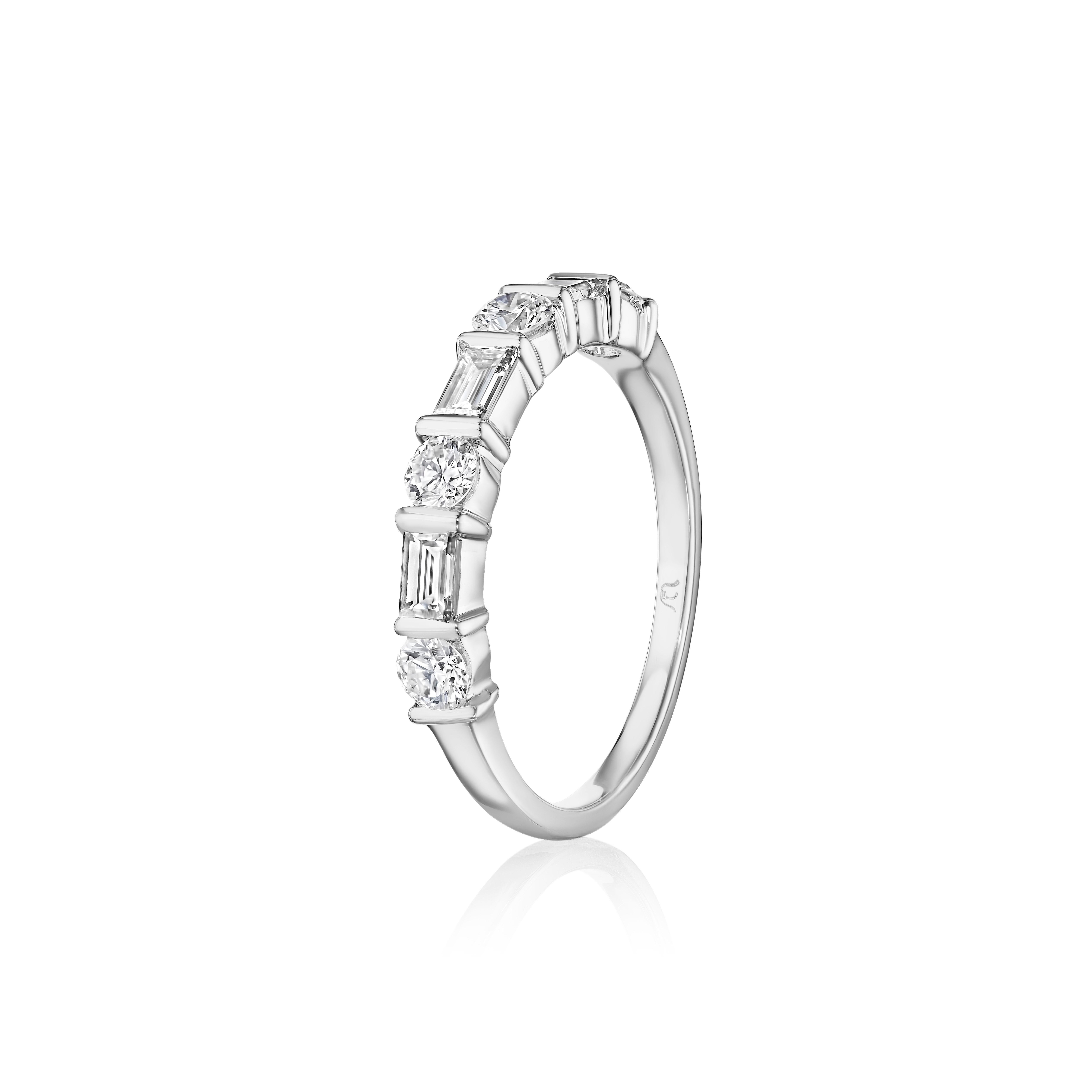 Modern 0.75ct Baguette & Round Diamond Band in 18KT Gold For Sale