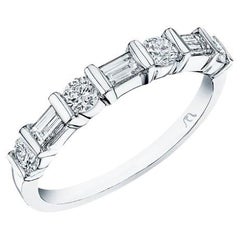 0.75ct Baguette & Round Diamond Band in 18KT Gold