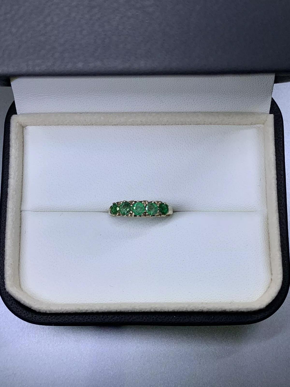 0.75ct Colombian green emerald eternity engagement ring 9ct yellow gold. In New Condition For Sale In London, GB