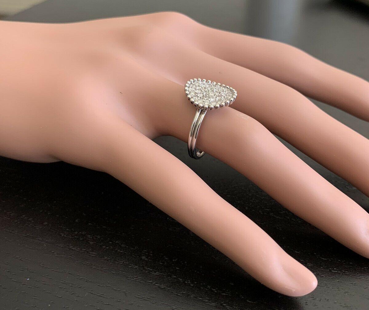 Anillo de oro blanco macizo de 14 quilates con un diamante natural de 0,75 quilates en venta 1