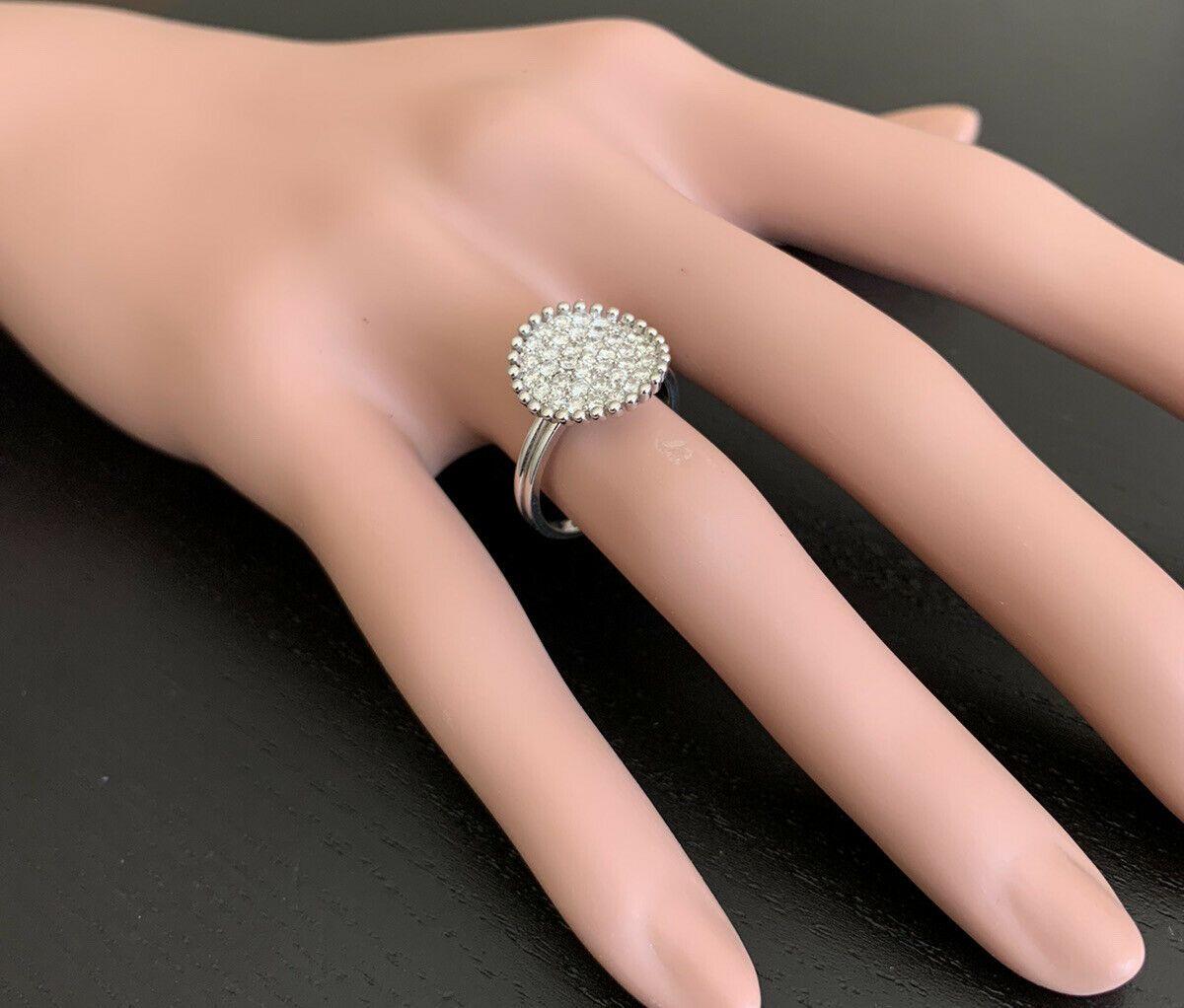 Anillo de oro blanco macizo de 14 quilates con un diamante natural de 0,75 quilates en venta 2