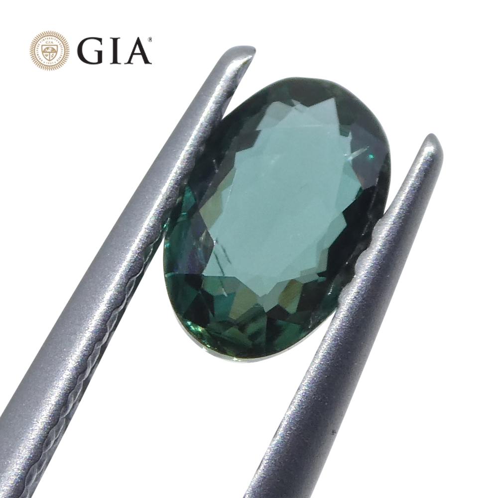 0.75ct Oval Blue-Green to Purple Alexandrite GIA Certified India In New Condition In Toronto, Ontario