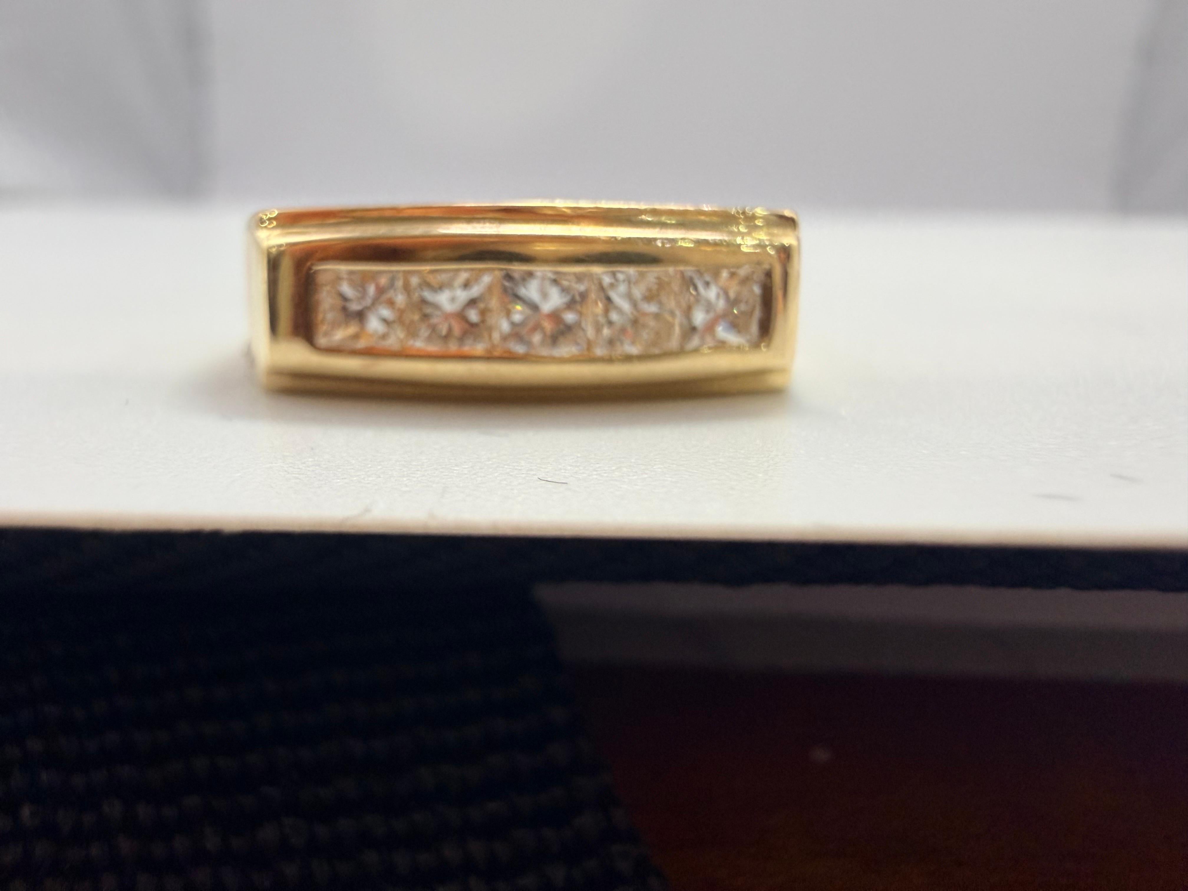 0,75ct Prinzessinnenschliff Diamant Ehering Größe 9 (Carréeschliff) im Angebot