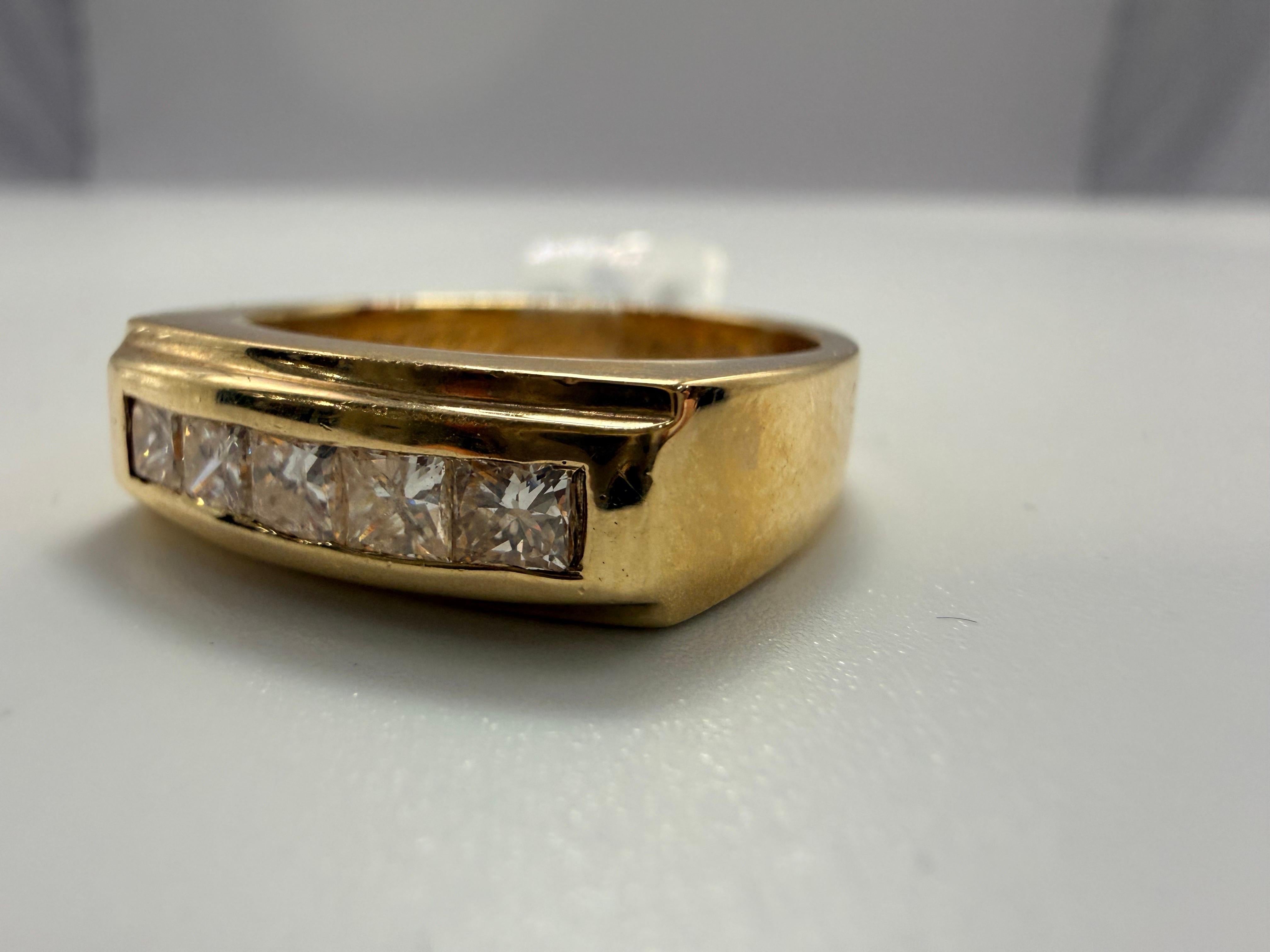 0,75ct Prinzessinnenschliff Diamant Ehering Größe 9 im Zustand „Hervorragend“ im Angebot in Boca Raton, FL